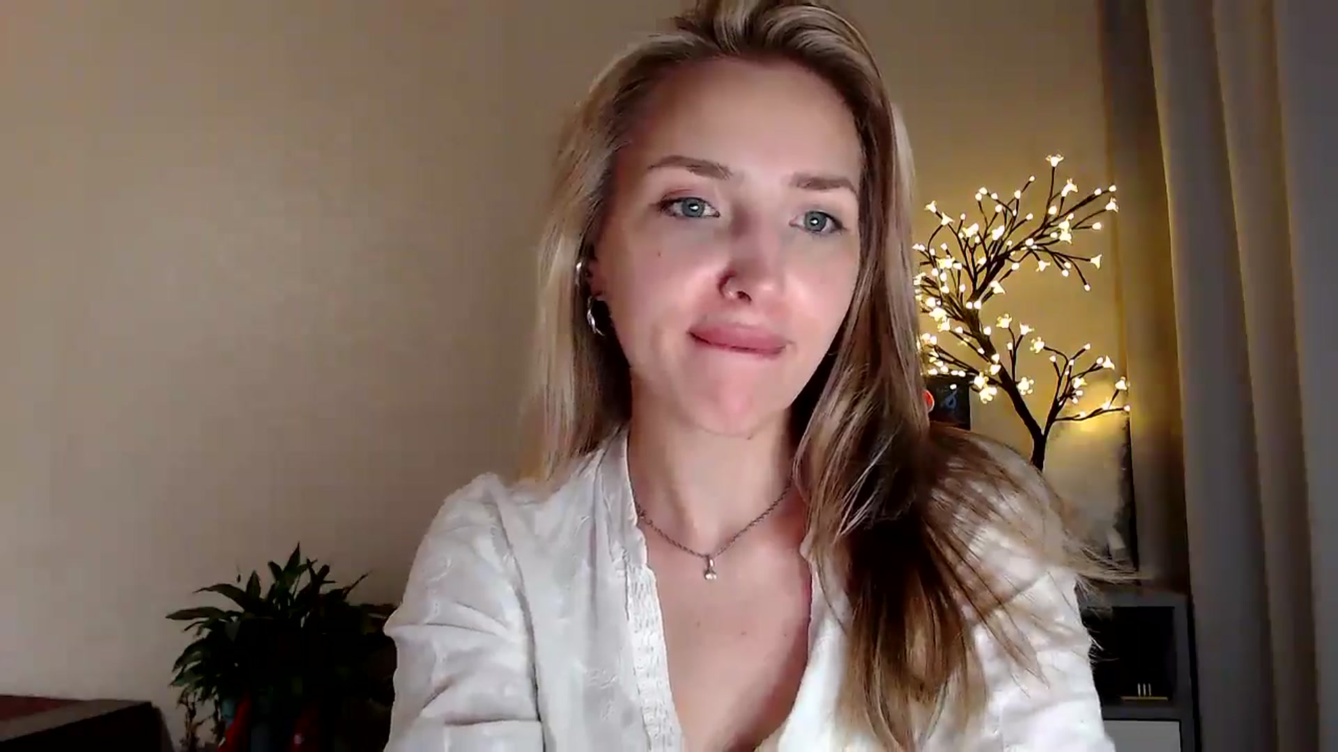 Gallery image thumbnail from Baby__Blue's myfreecams stream on, 07/28/2025, 21:52 image 9 of 20