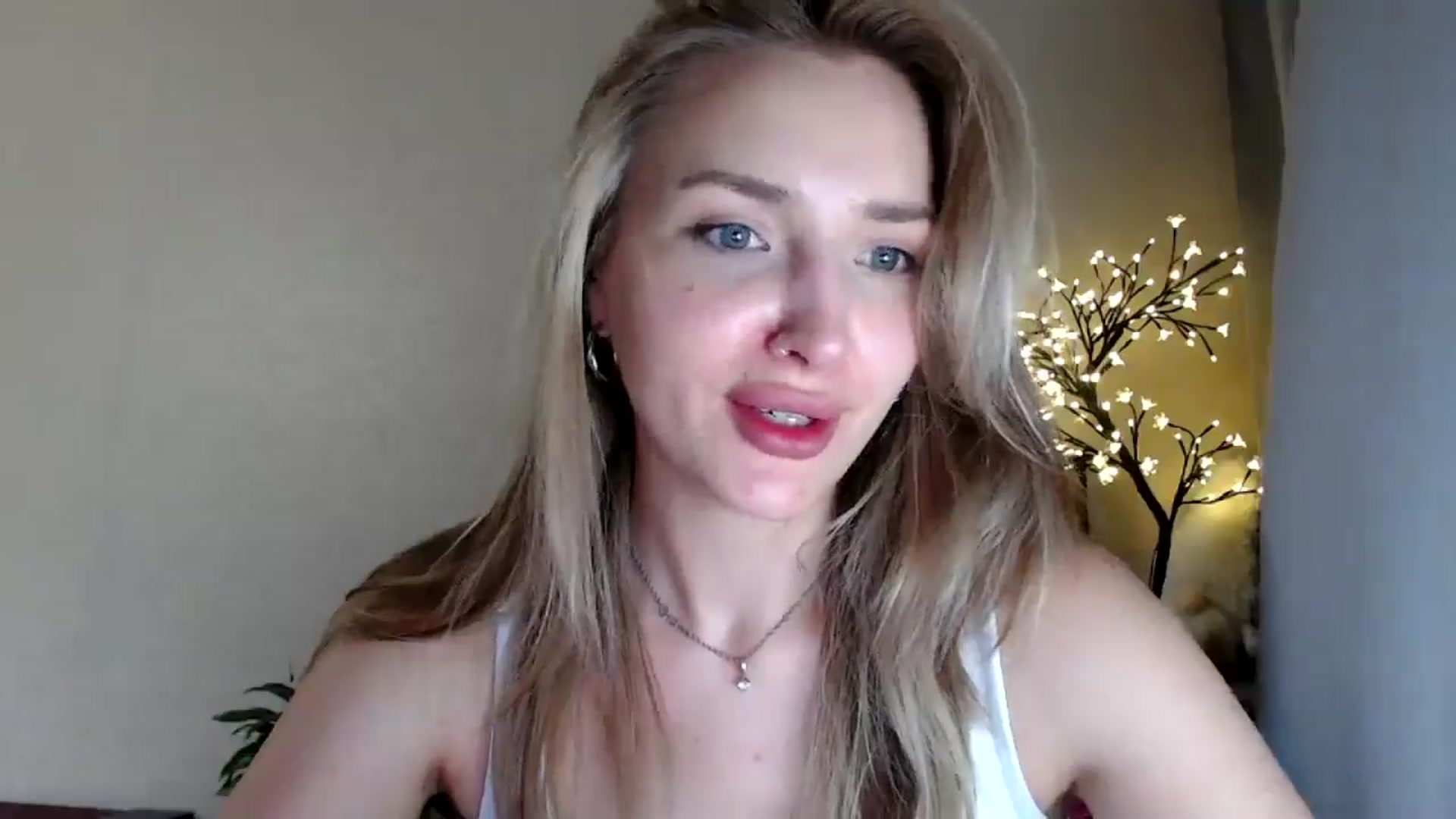 Gallery image thumbnail from Baby__Blue's myfreecams stream on, 07/28/2025, 22:14 image 9 of 20