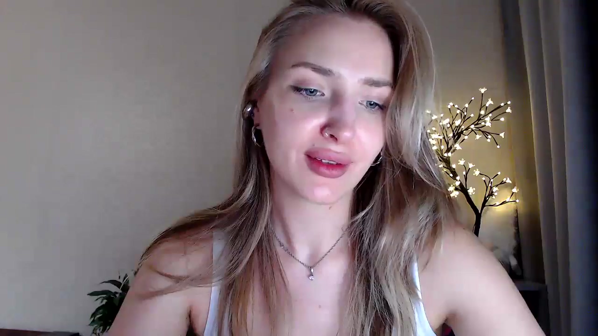 Gallery image thumbnail from Baby__Blue's myfreecams stream on, 07/28/2025, 22:14 image 11 of 20