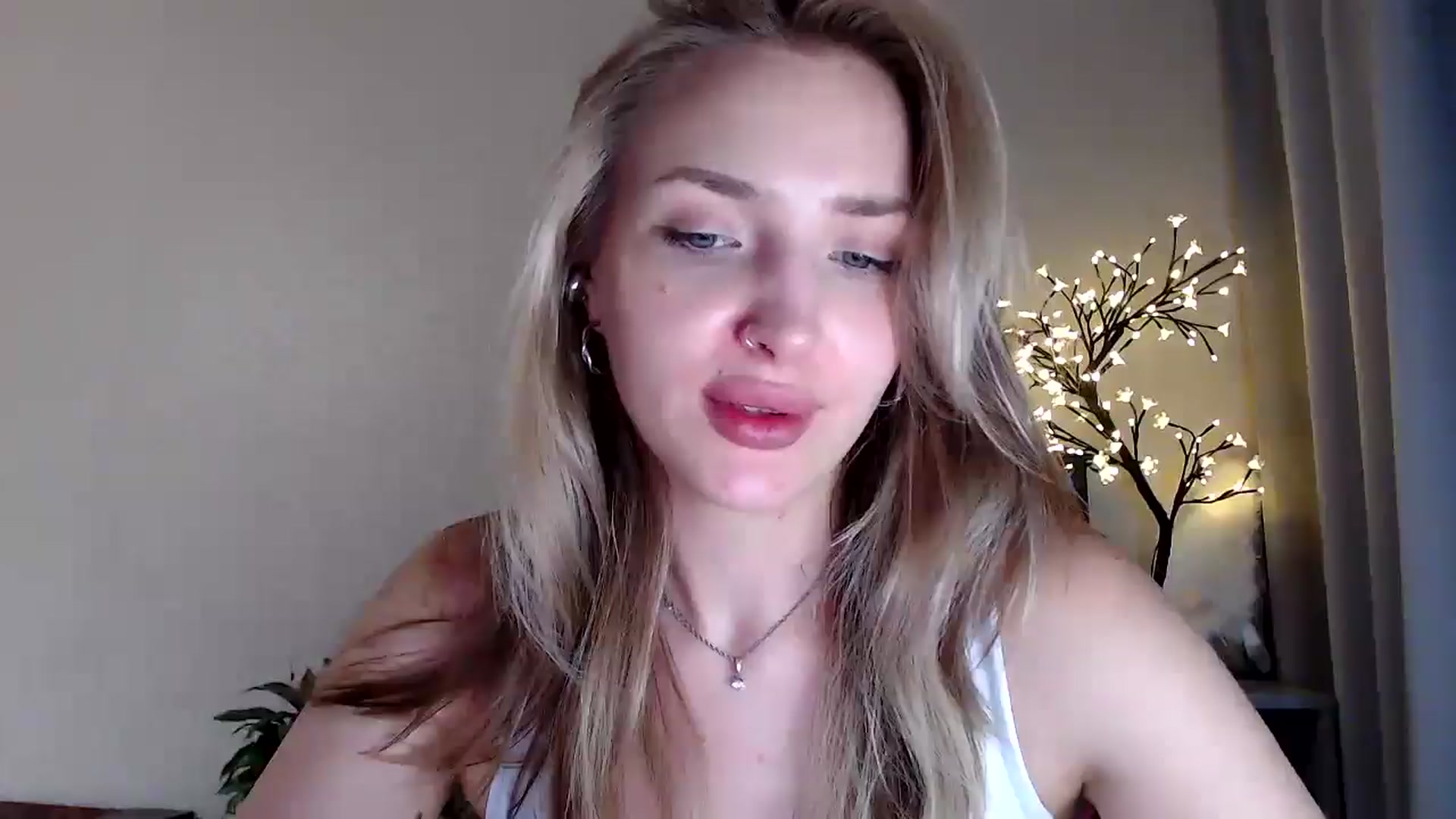 Gallery image thumbnail from Baby__Blue's myfreecams stream on, 07/28/2025, 22:14 image 13 of 20