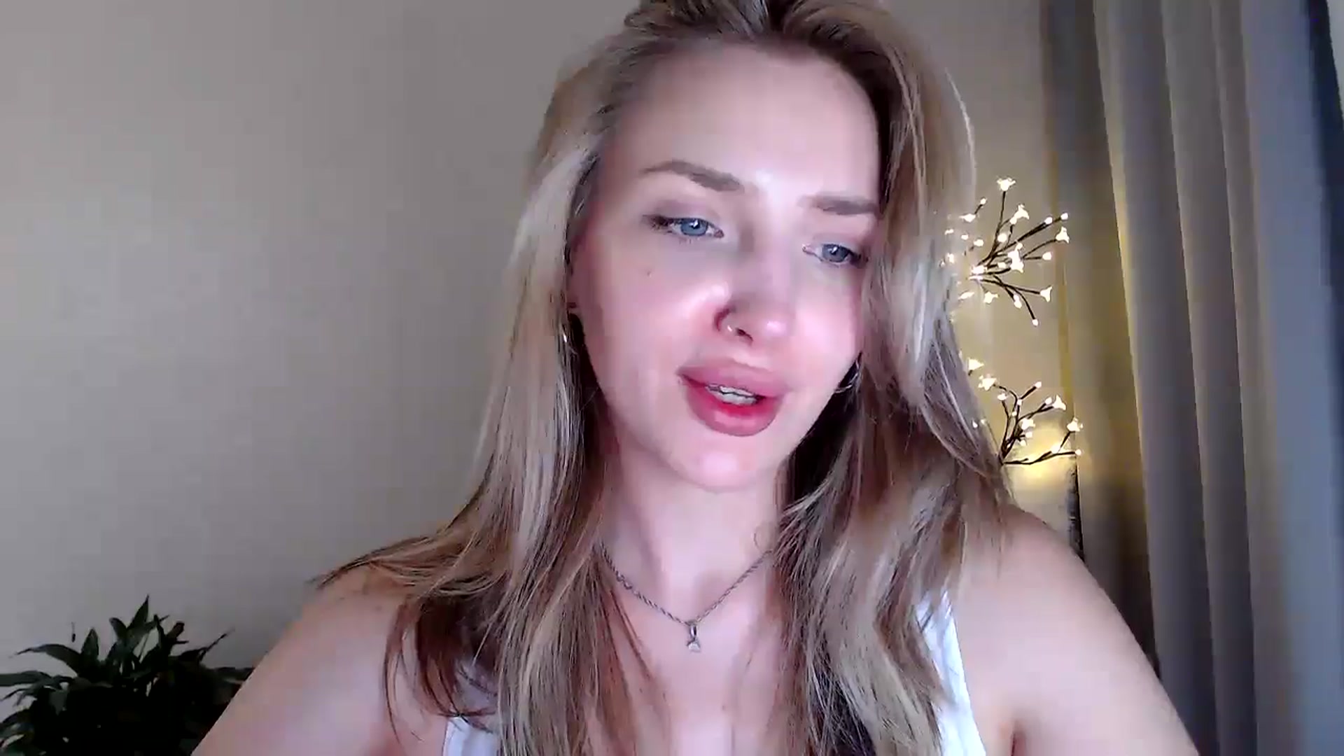 Gallery image thumbnail from Baby__Blue's myfreecams stream on, 07/28/2025, 22:14 image 17 of 20