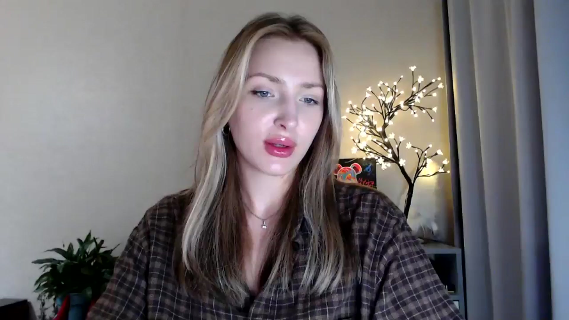 Gallery image thumbnail from Baby__Blue's myfreecams stream on, 07/29/2025, 15:11 image 10 of 20