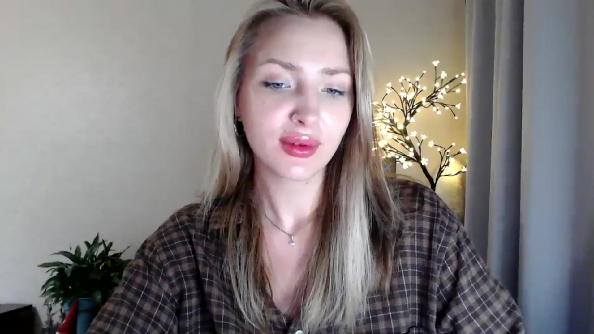 Gallery image thumbnail from Baby__Blue's myfreecams stream on, 07/29/2025, 16:01 image 12 of 20
