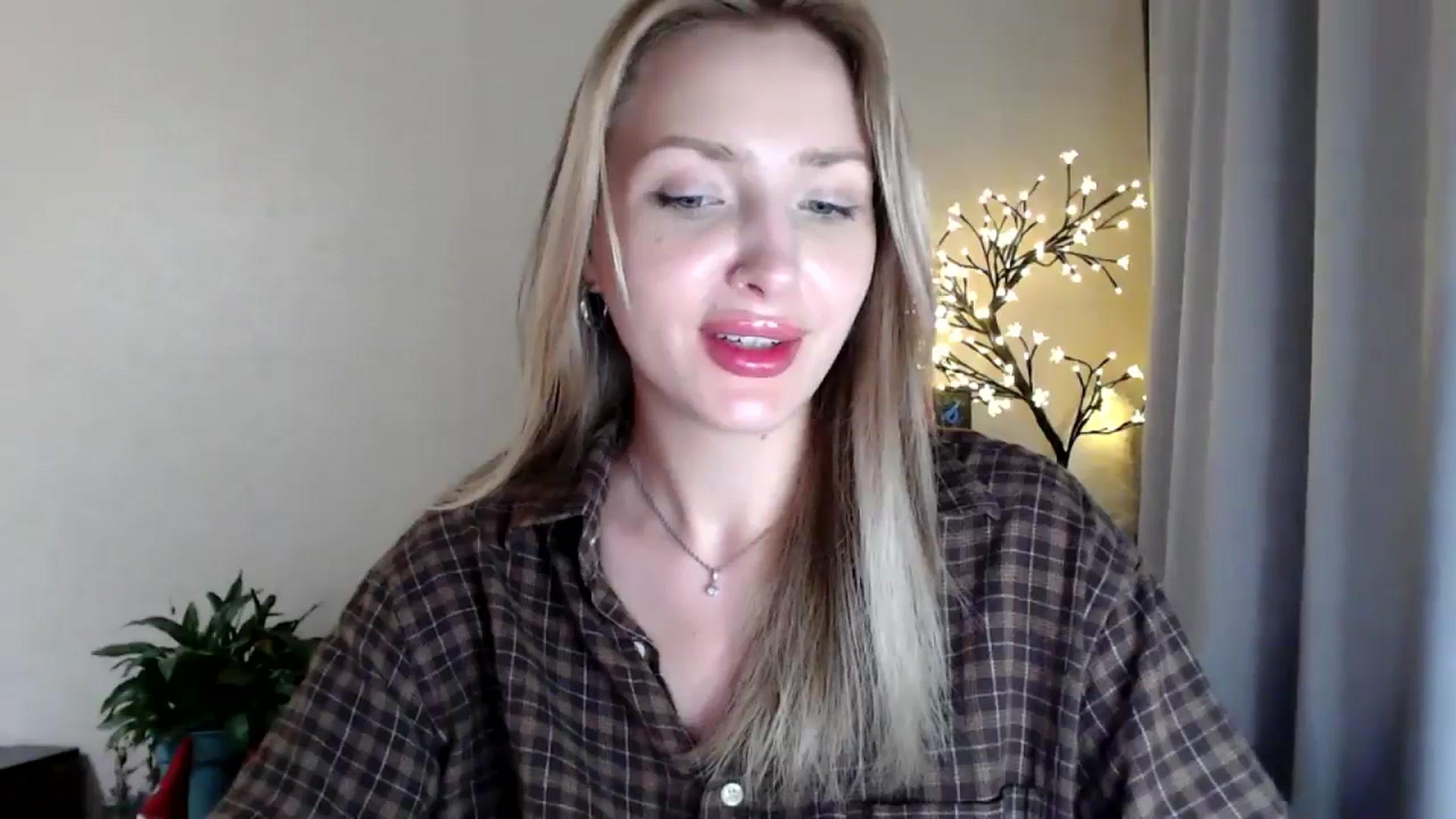 Gallery image thumbnail from Baby__Blue's myfreecams stream on, 07/29/2025, 16:01 image 3 of 20