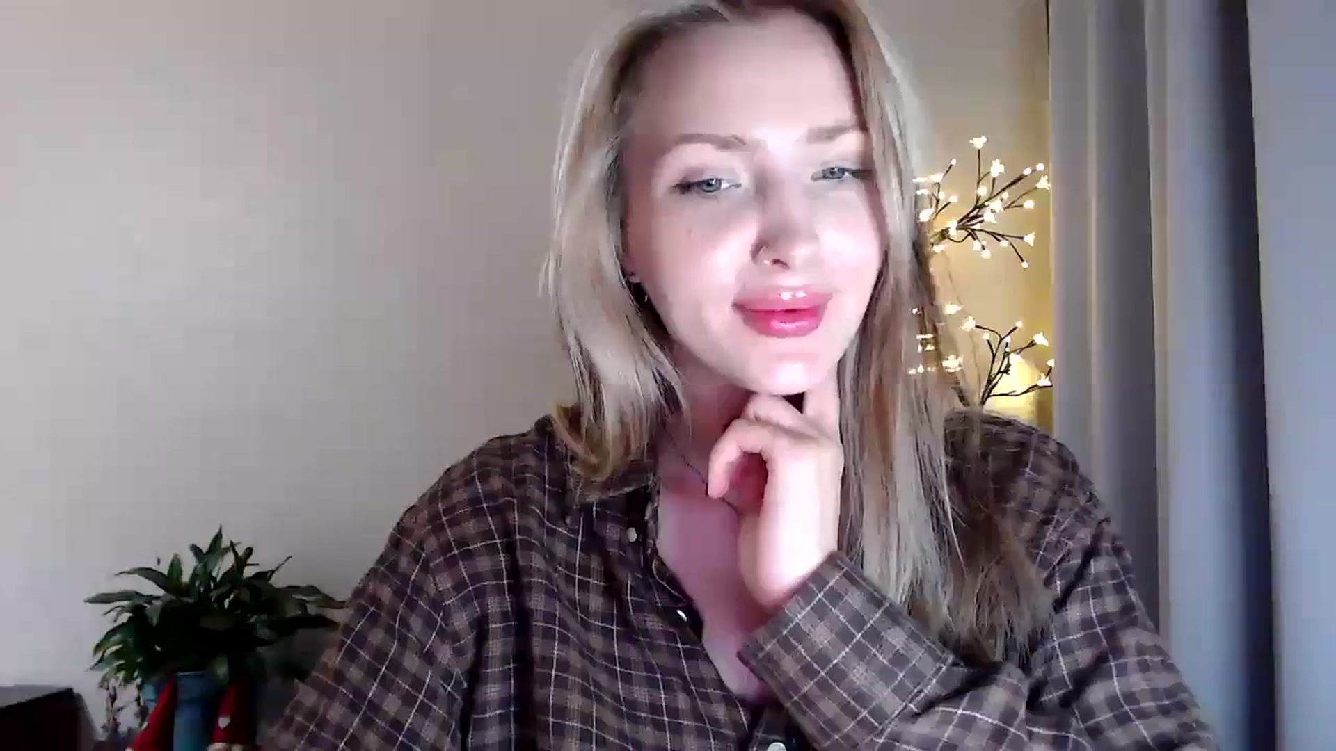 Gallery image thumbnail from Baby__Blue's myfreecams stream on, 07/29/2025, 16:01 image 18 of 20