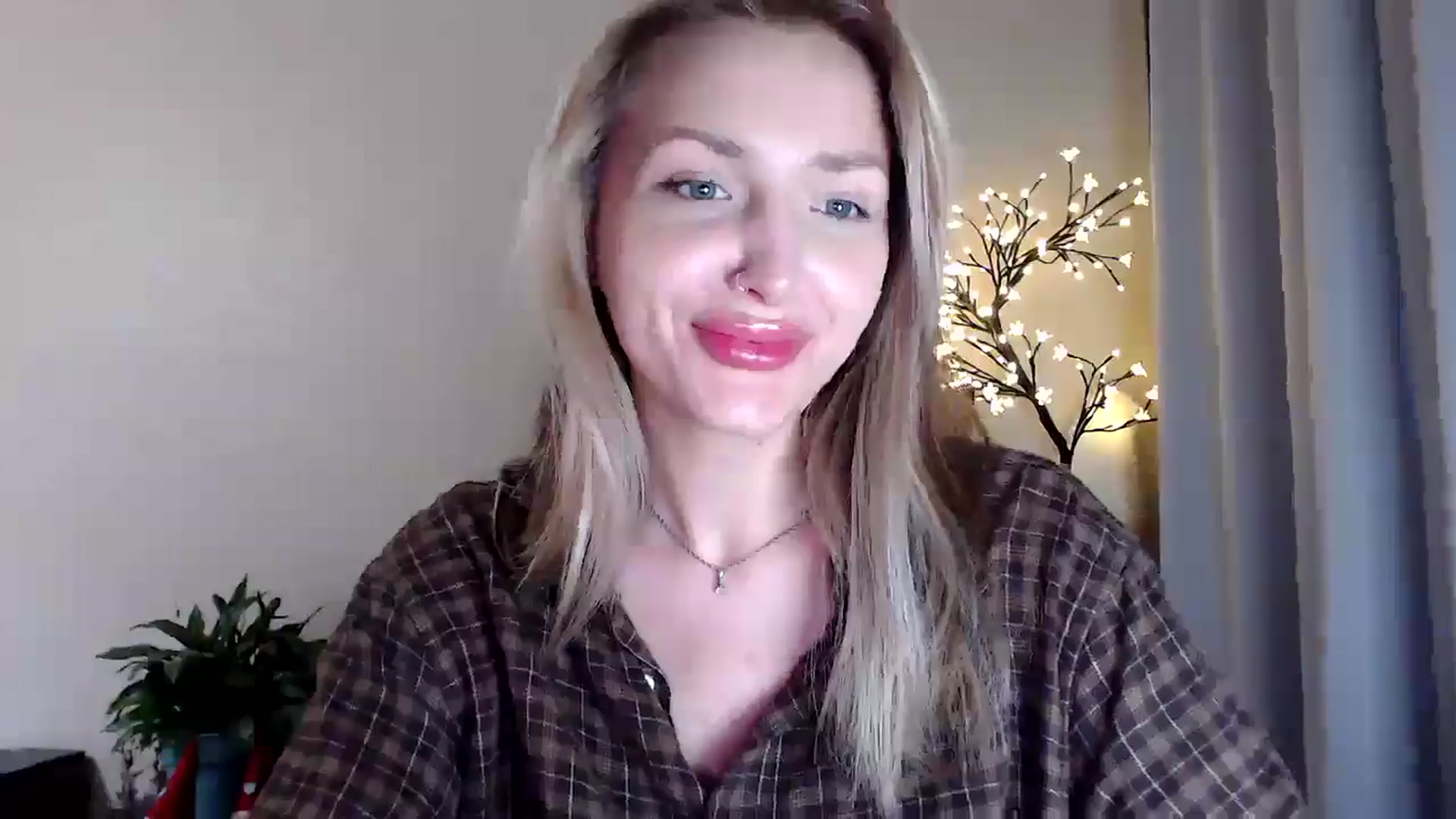 Gallery image thumbnail from Baby__Blue's myfreecams stream on, 07/29/2025, 16:01 image 19 of 20