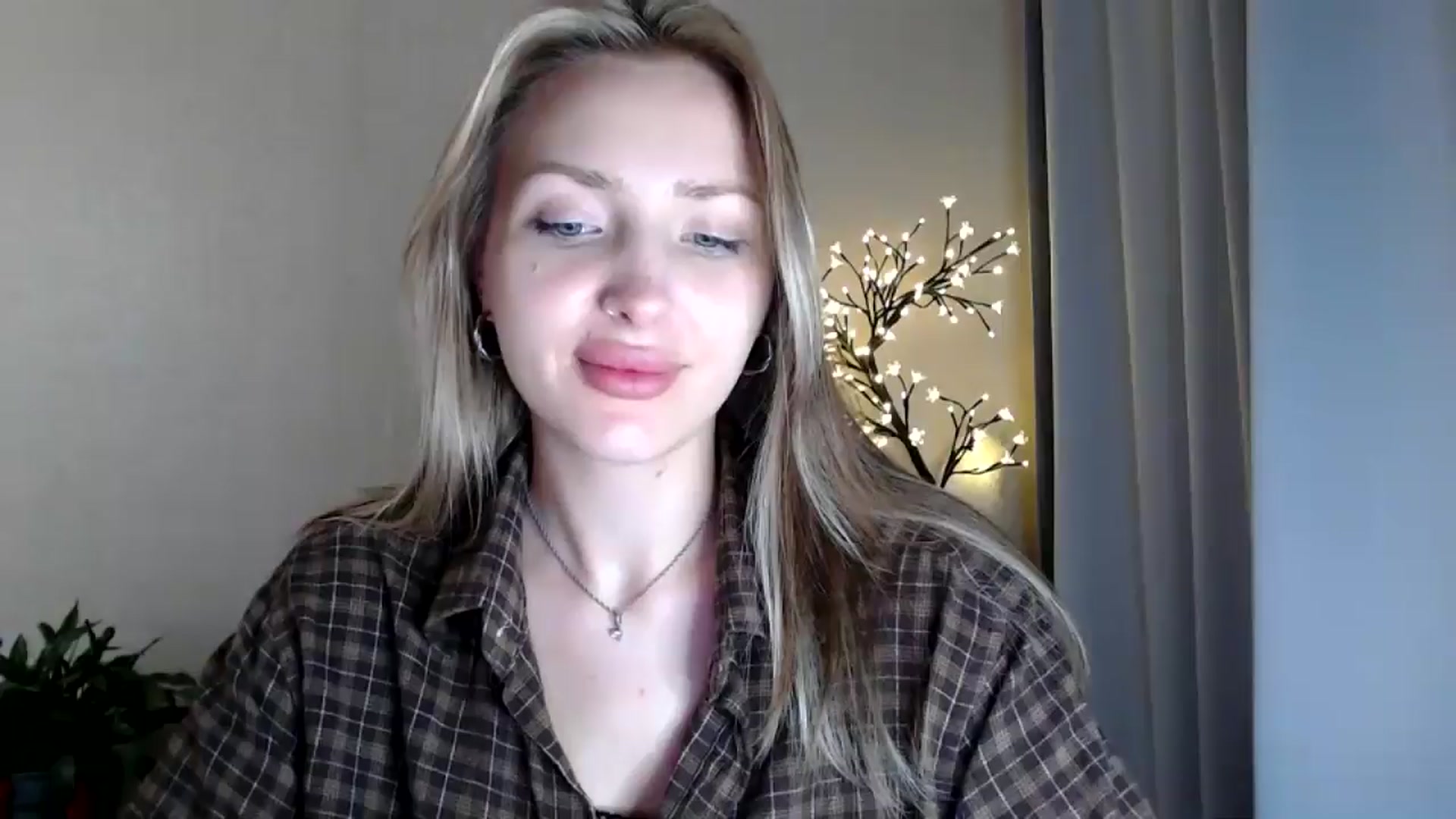 Gallery image thumbnail from Baby__Blue's myfreecams stream on, 07/29/2025, 21:23 image 6 of 20