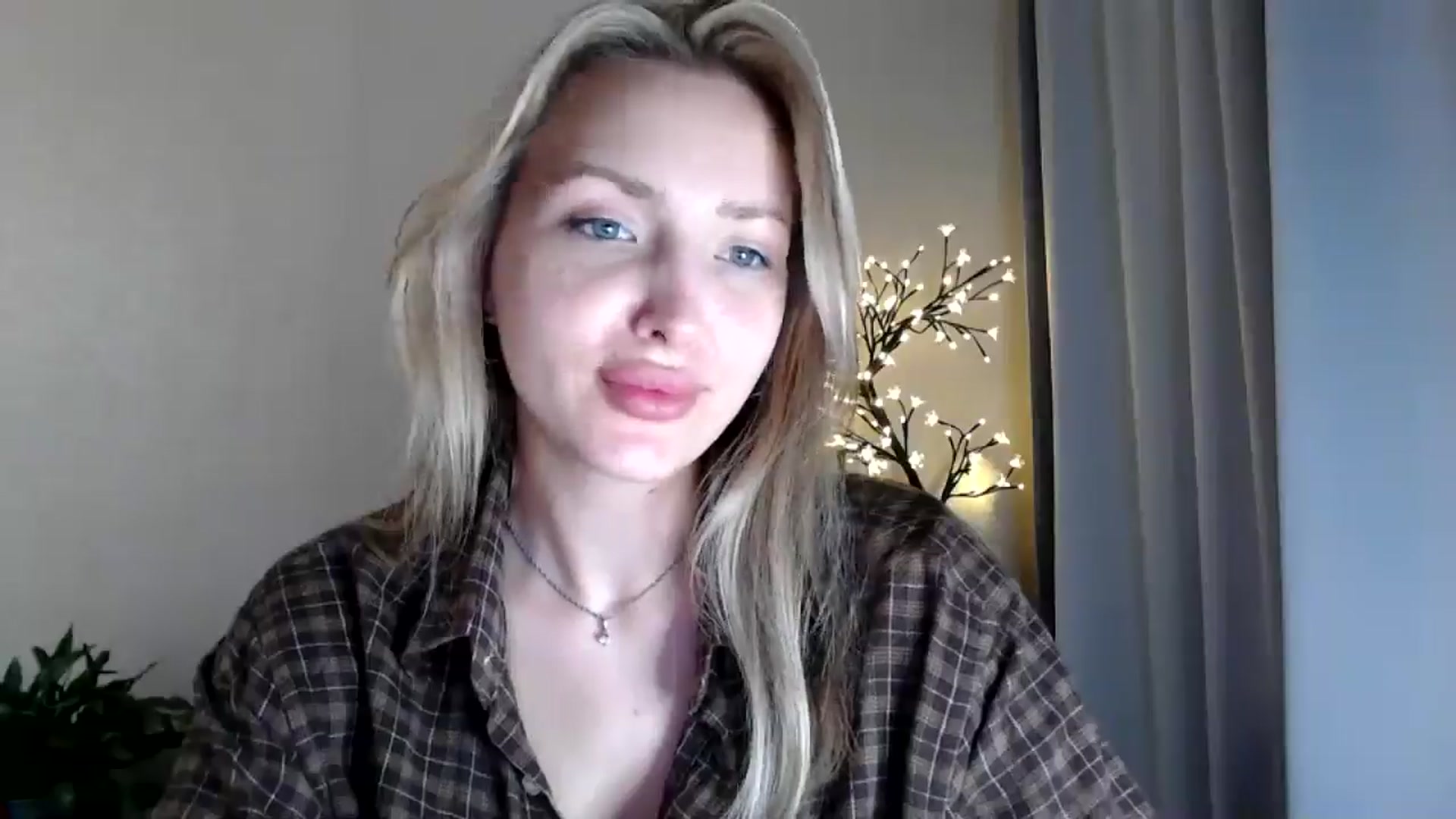 Gallery image thumbnail from Baby__Blue's myfreecams stream on, 07/29/2025, 21:23 image 18 of 20