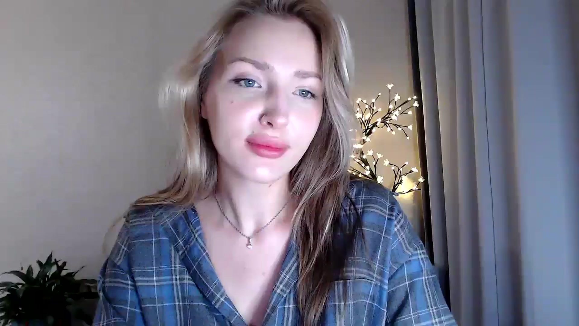 Gallery image thumbnail from Baby__Blue's myfreecams stream on, 07/30/2025, 20:32 image 1 of 20