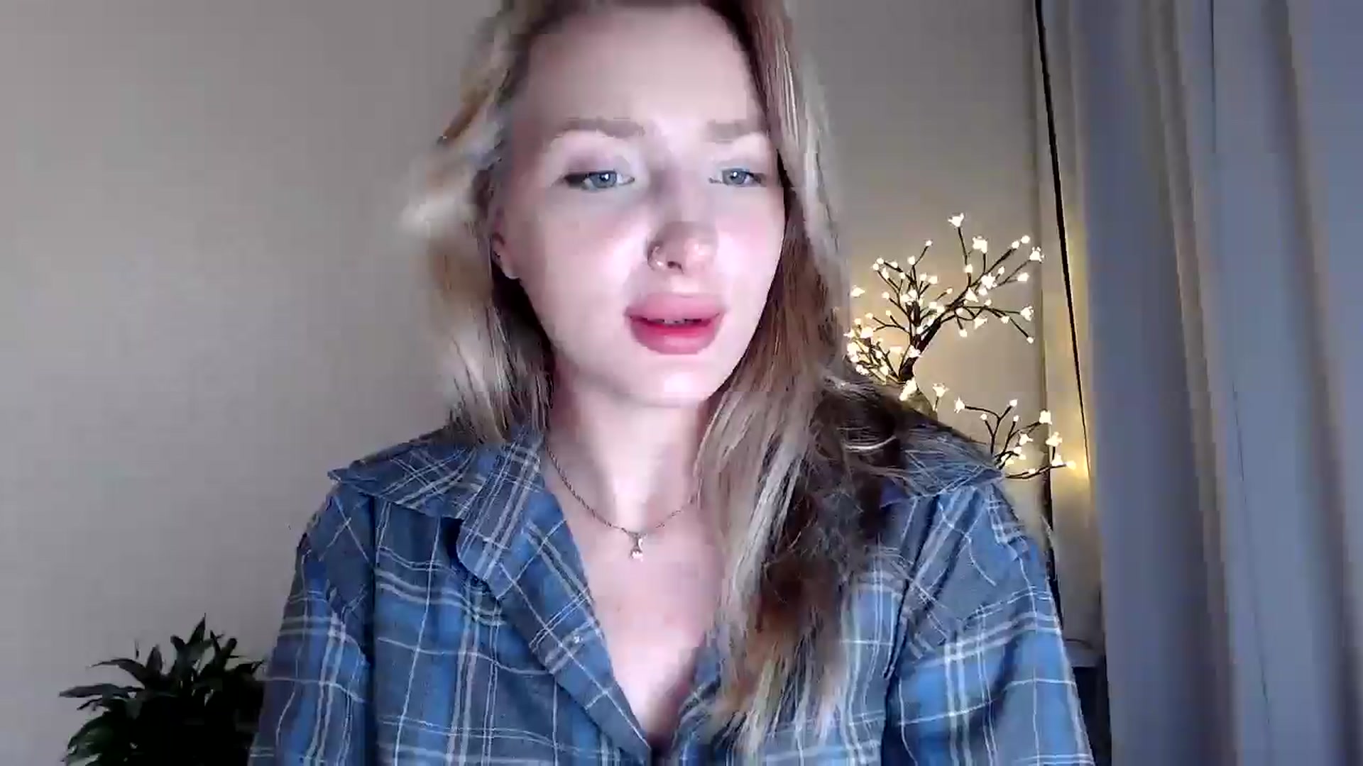 Gallery image thumbnail from Baby__Blue's myfreecams stream on, 07/30/2025, 20:32 image 15 of 20