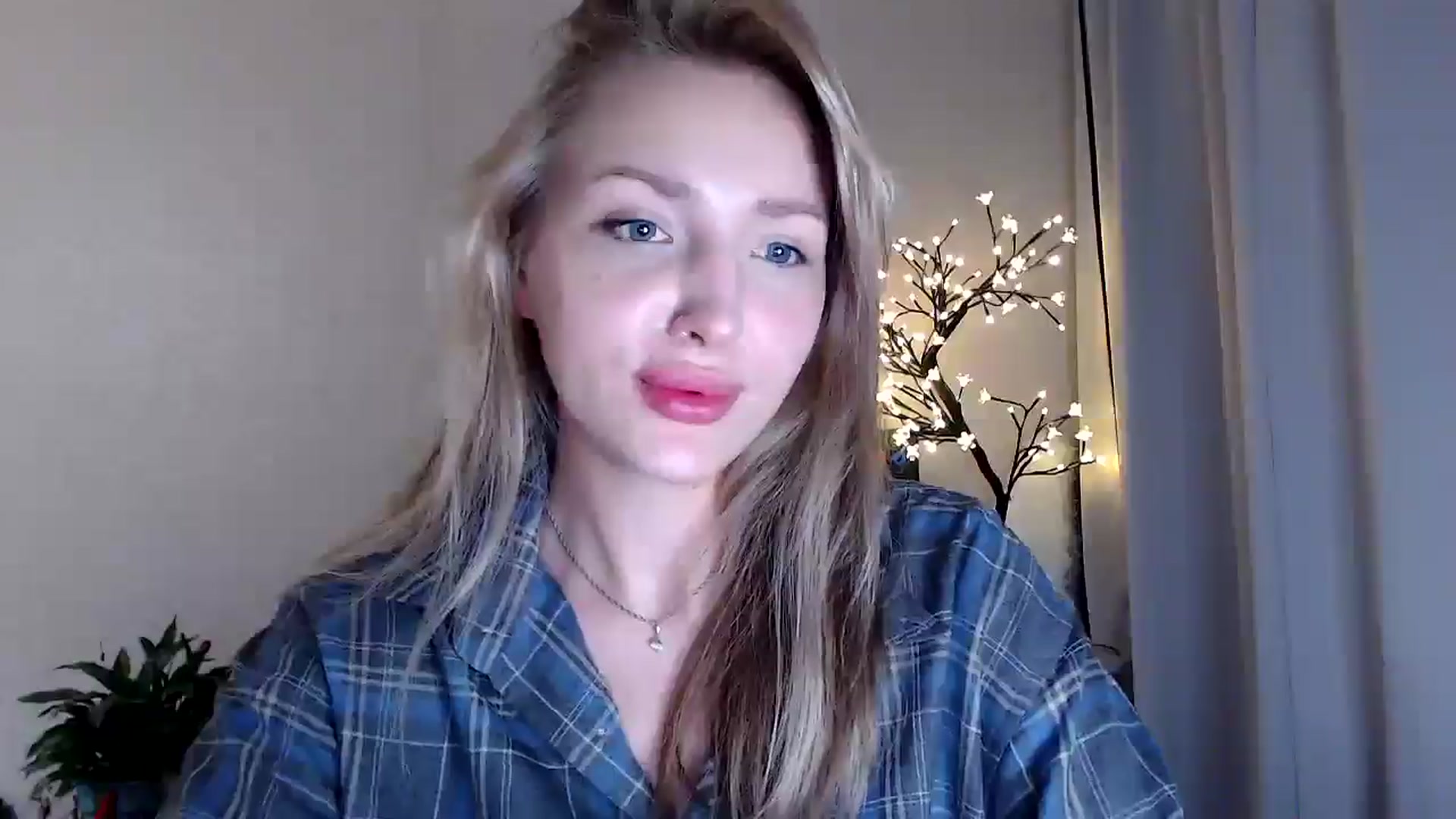 Gallery image thumbnail from Baby__Blue's myfreecams stream on, 07/30/2025, 20:32 image 20 of 20