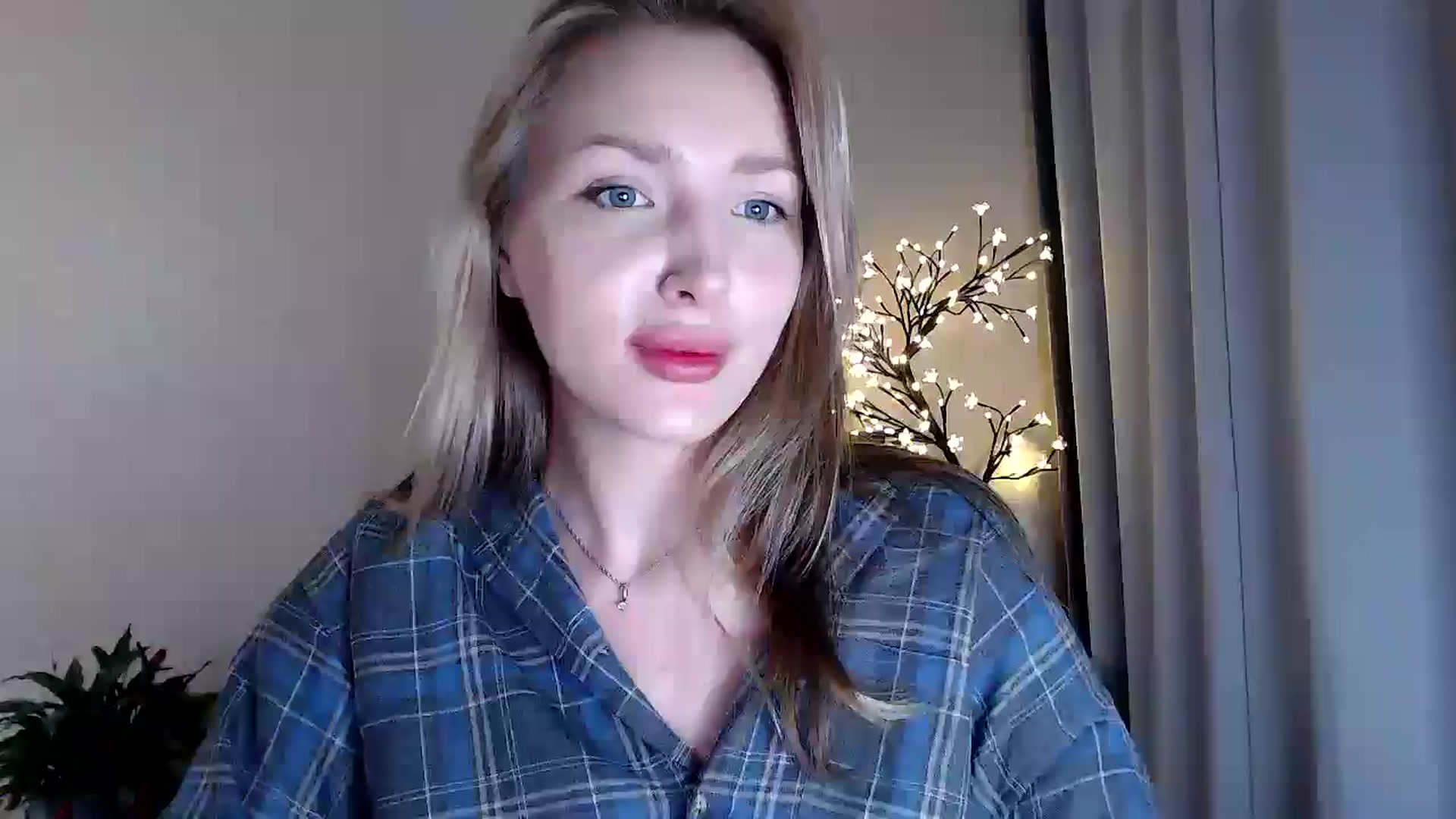 Gallery image thumbnail from Baby__Blue's myfreecams stream on, 07/30/2025, 20:32 image 3 of 20