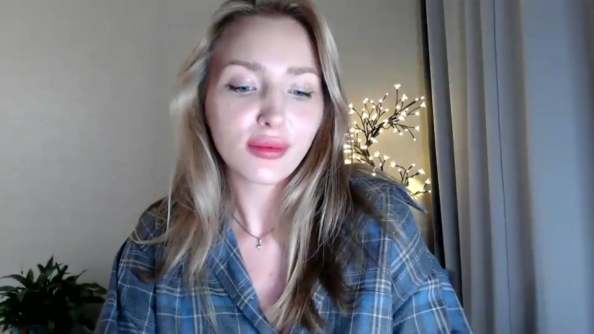 Gallery image thumbnail from Baby__Blue's myfreecams stream on, 07/30/2025, 20:32 image 6 of 20