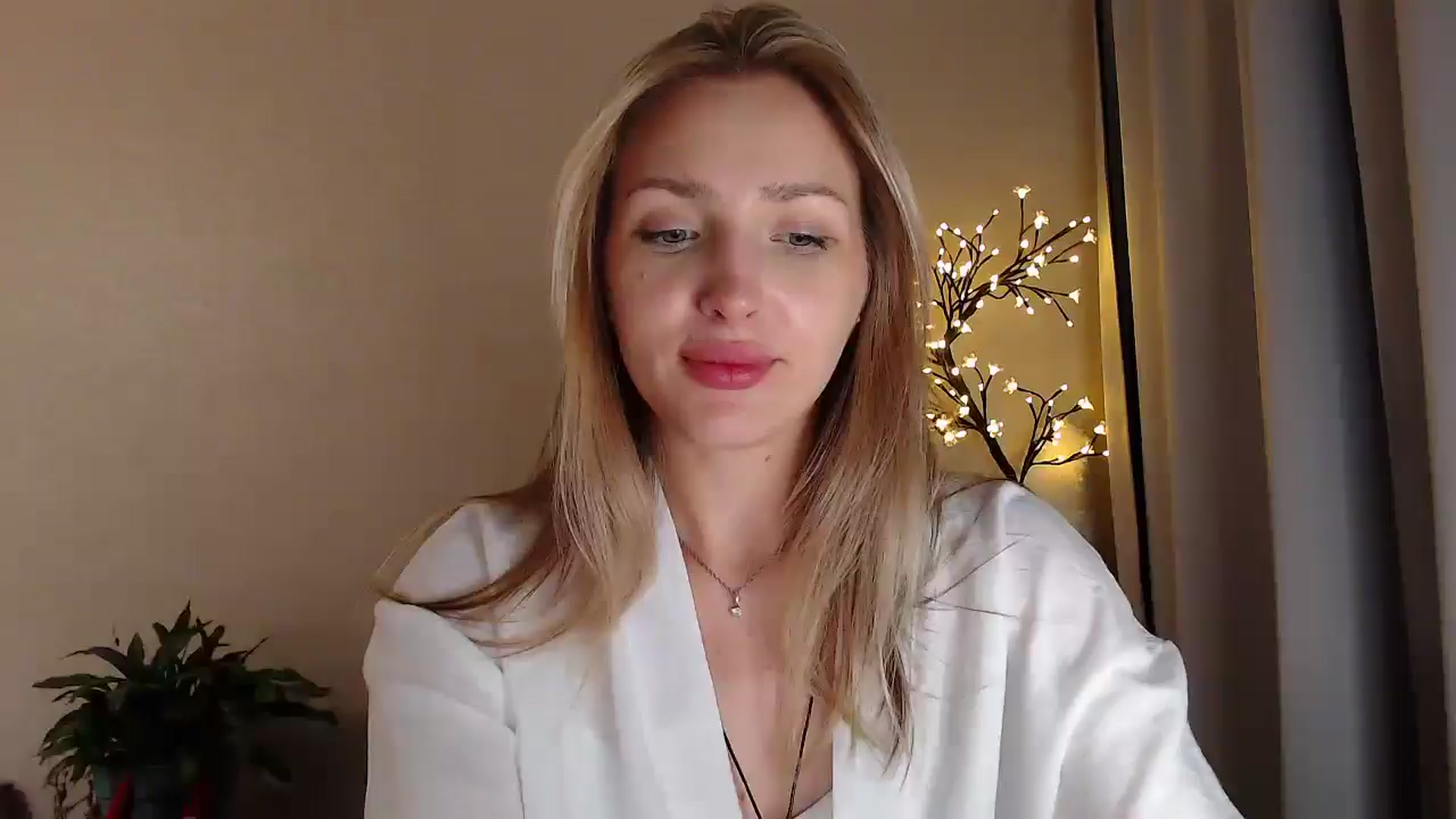Gallery image thumbnail from Baby__Blue's myfreecams stream on, 07/31/2025, 18:49 image 6 of 20