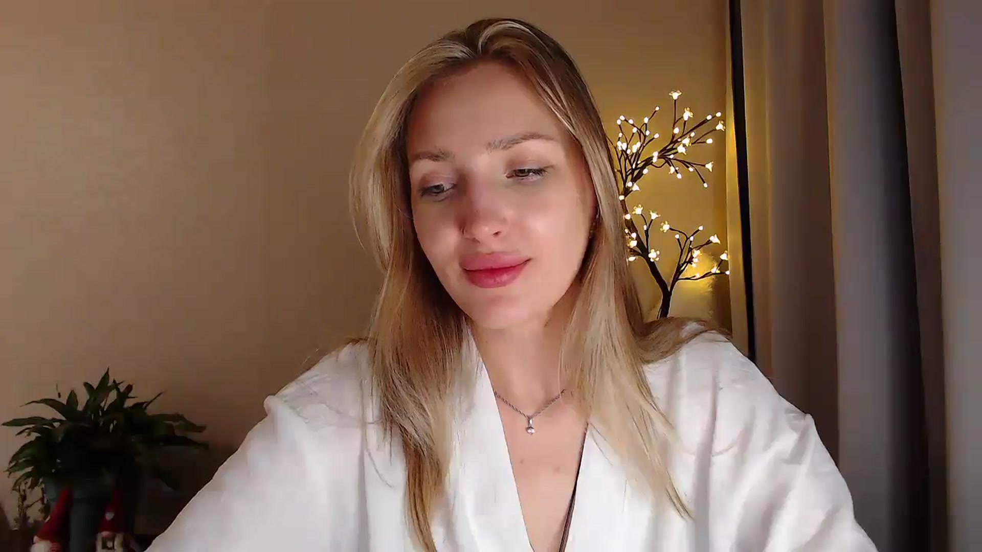 Gallery image thumbnail from Baby__Blue's myfreecams stream on, 07/31/2025, 18:49 image 13 of 20