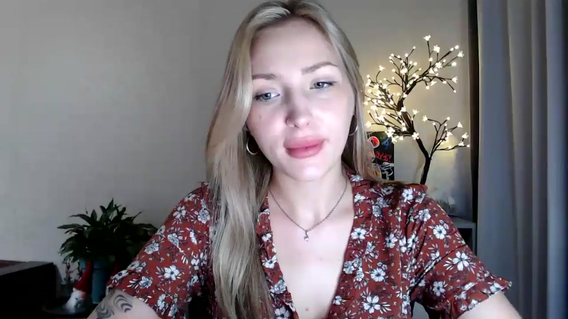 Gallery image thumbnail from Baby__Blue's myfreecams stream on, 08/01/2025, 15:35 image 18 of 20