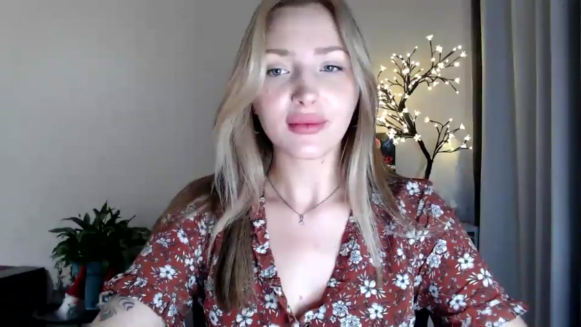 Gallery image thumbnail from Baby__Blue's myfreecams stream on, 08/01/2025, 15:35 image 14 of 20