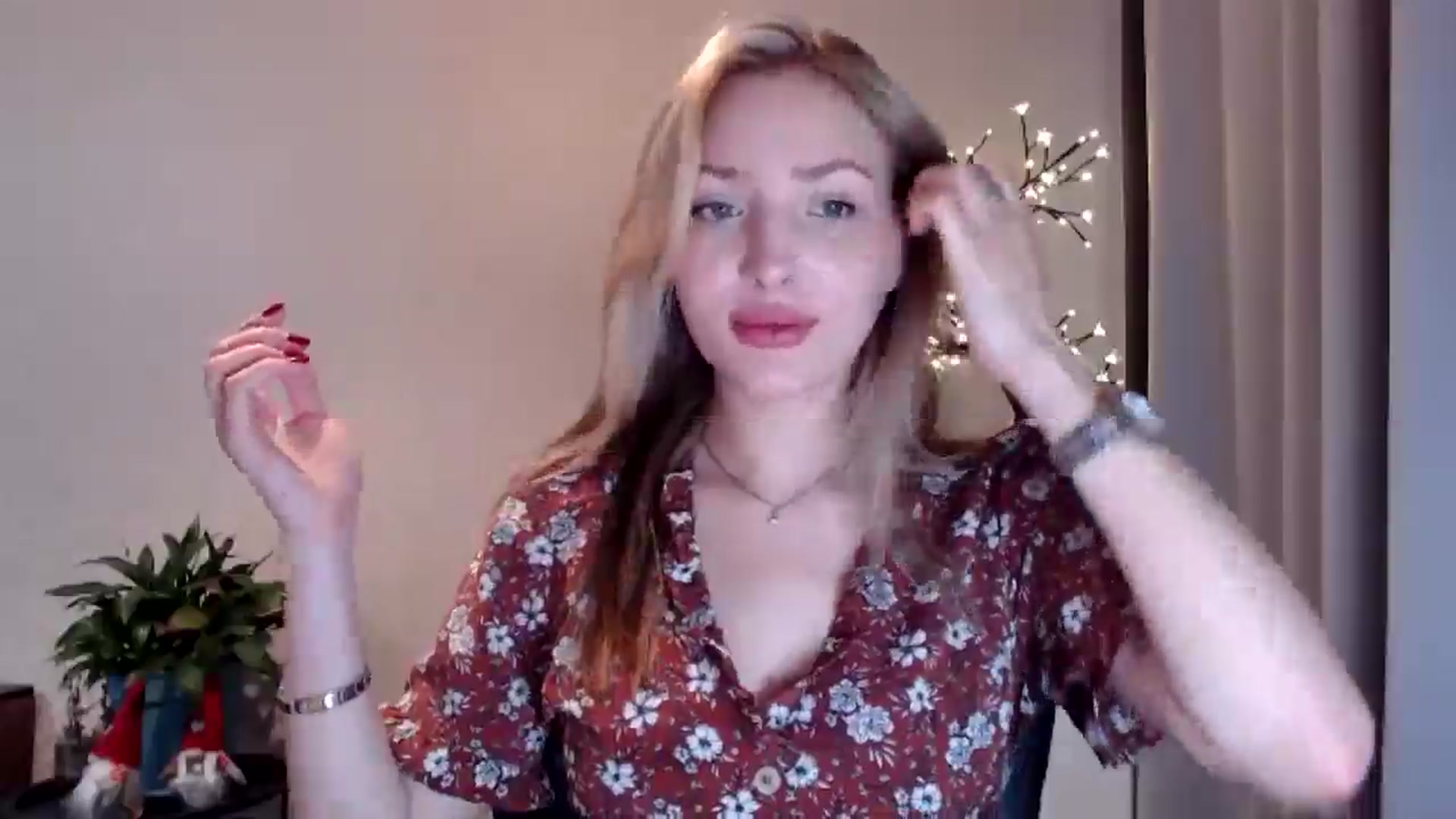 Gallery image thumbnail from Baby__Blue's myfreecams stream on, 08/01/2025, 15:35 image 3 of 20