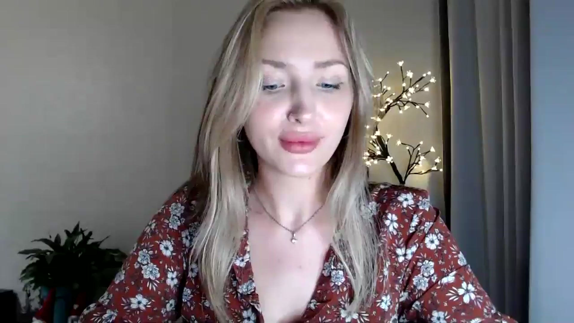 Gallery image thumbnail from Baby__Blue's myfreecams stream on, 08/01/2025, 16:23 image 16 of 20