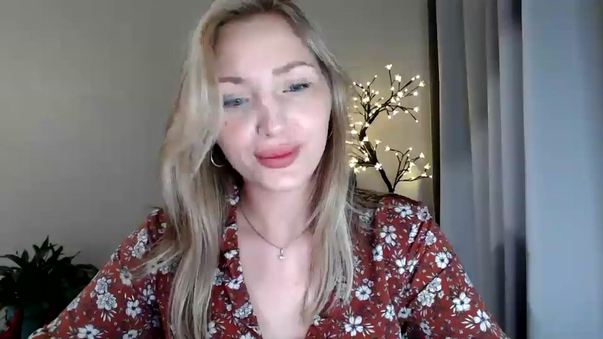 Gallery image thumbnail from Baby__Blue's myfreecams stream on, 08/01/2025, 16:38 image 18 of 20