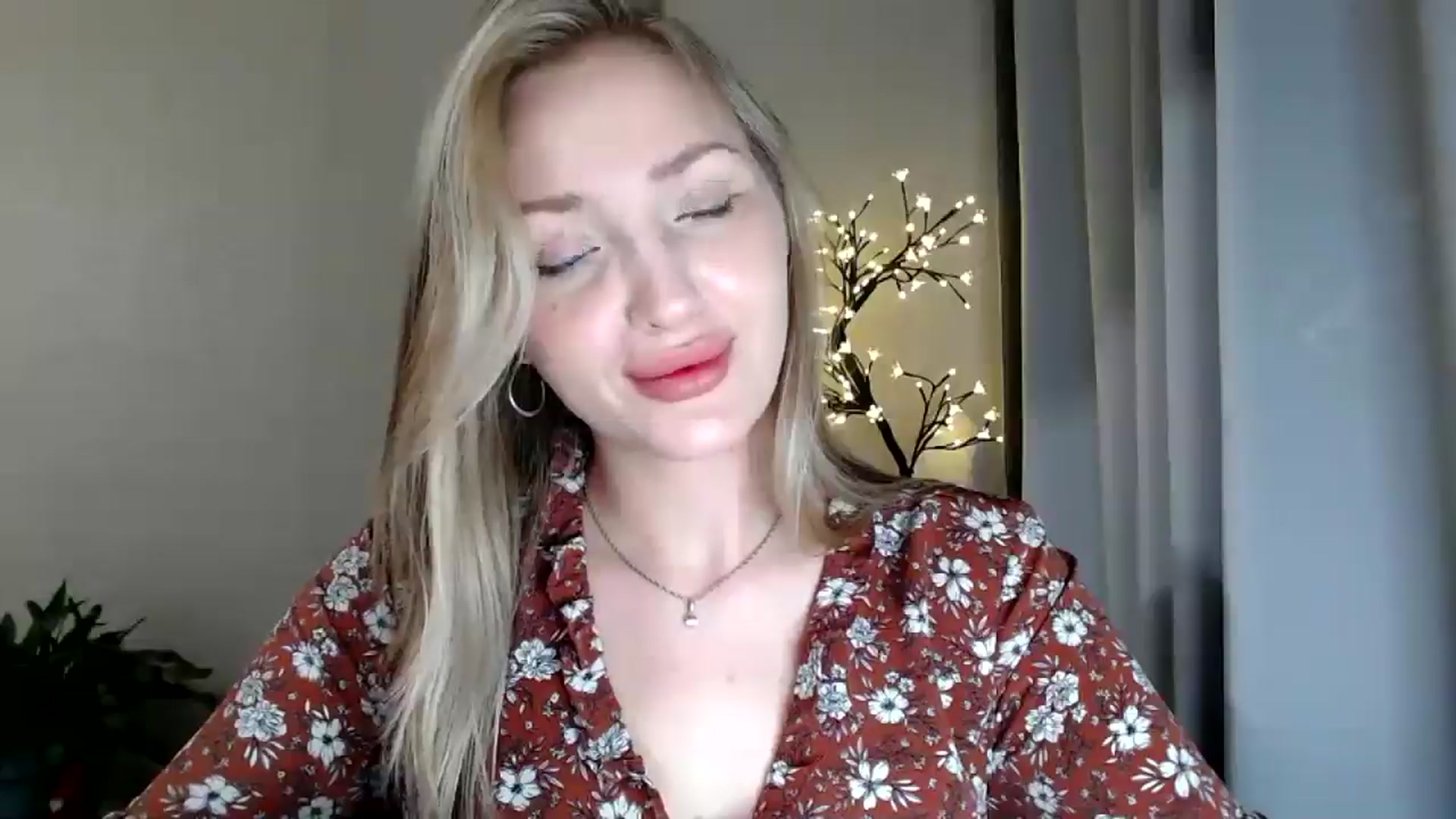 Gallery image thumbnail from Baby__Blue's myfreecams stream on, 08/01/2025, 16:38 image 10 of 20