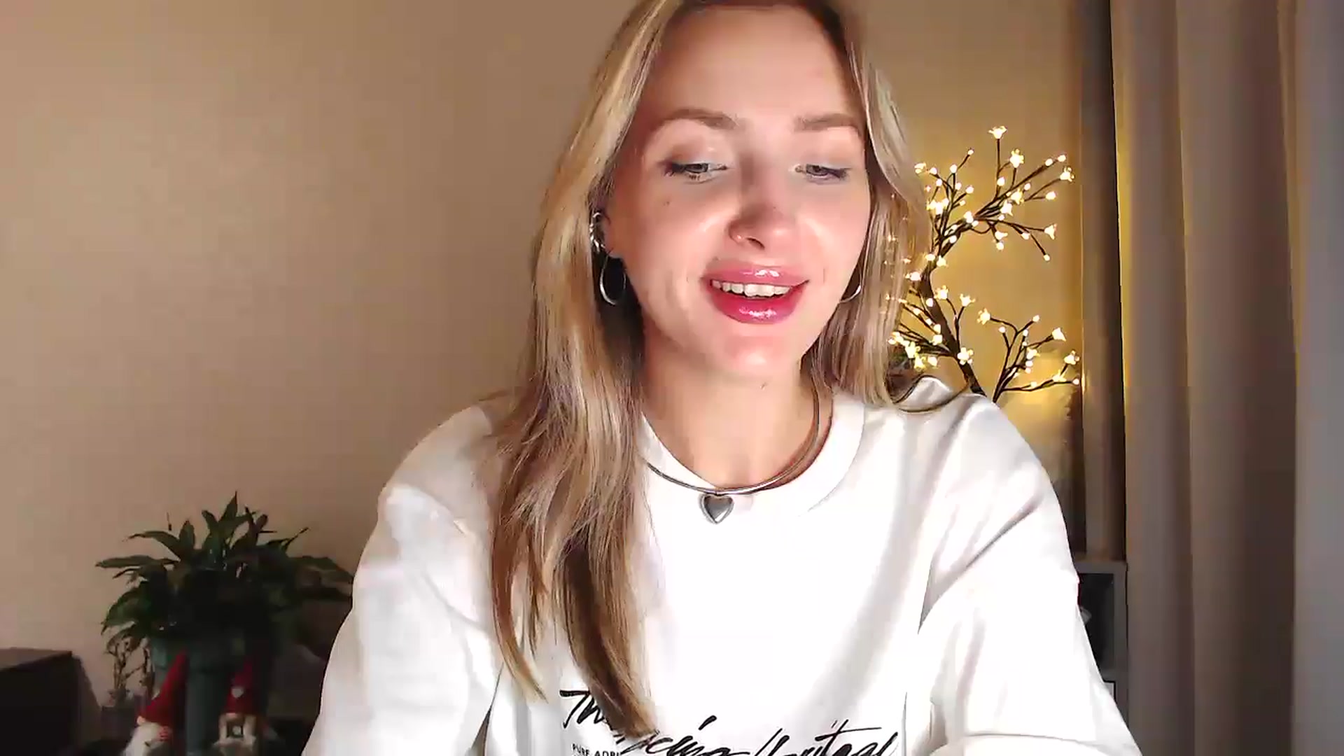 Gallery image thumbnail from Baby__Blue's myfreecams stream on, 08/05/2025, 20:33 image 20 of 20