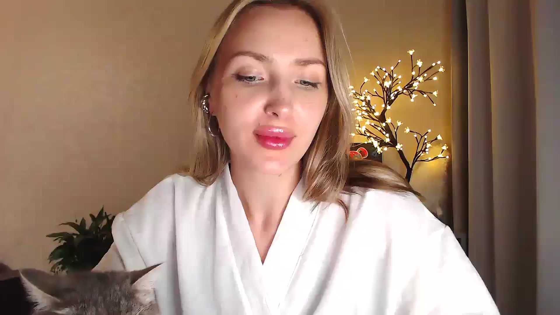 Gallery image thumbnail from Baby__Blue's myfreecams stream on, 08/06/2025, 20:30 image 1 of 20