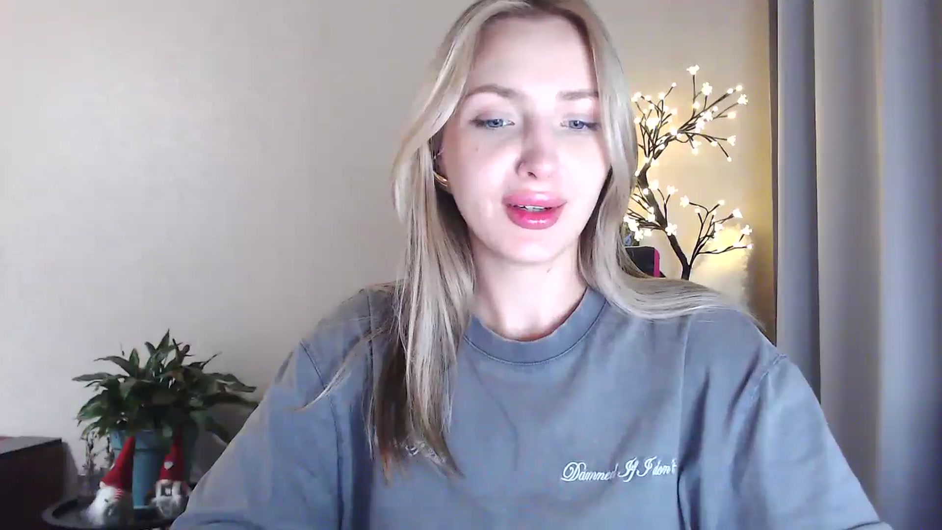 Gallery image thumbnail from Baby__Blue's myfreecams stream on, 08/07/2025, 20:19 image 4 of 20