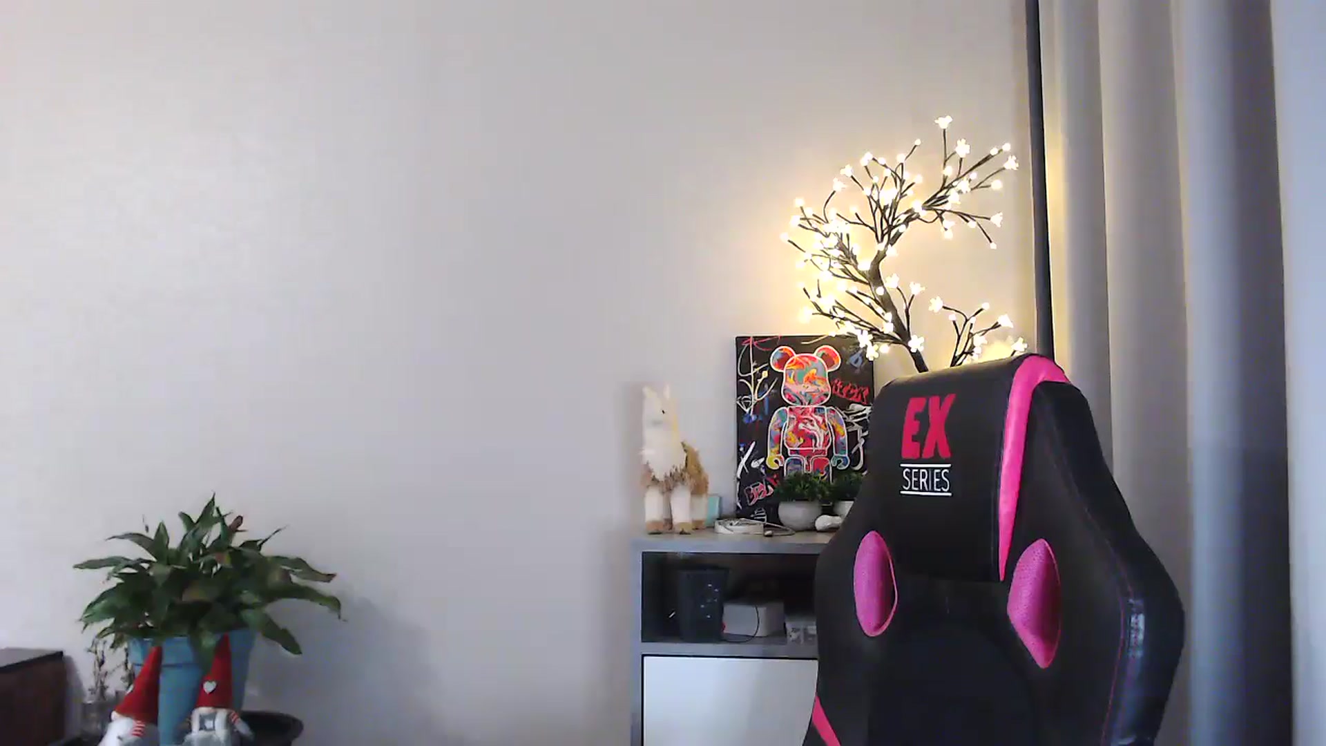 Gallery image thumbnail from Baby__Blue's myfreecams stream on, 08/08/2025, 15:51 image 6 of 20