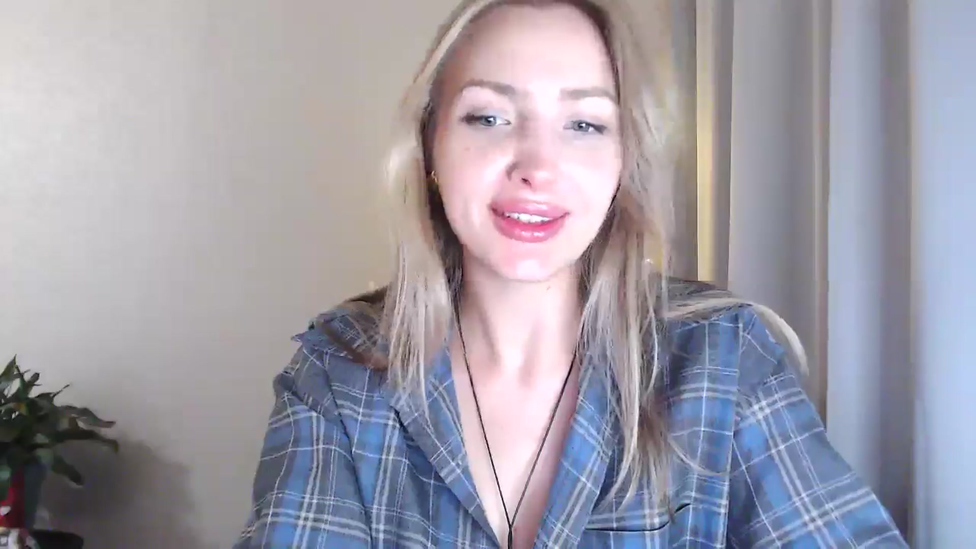 Gallery image thumbnail from Baby__Blue's myfreecams stream on, 08/08/2025, 20:59 image 4 of 20