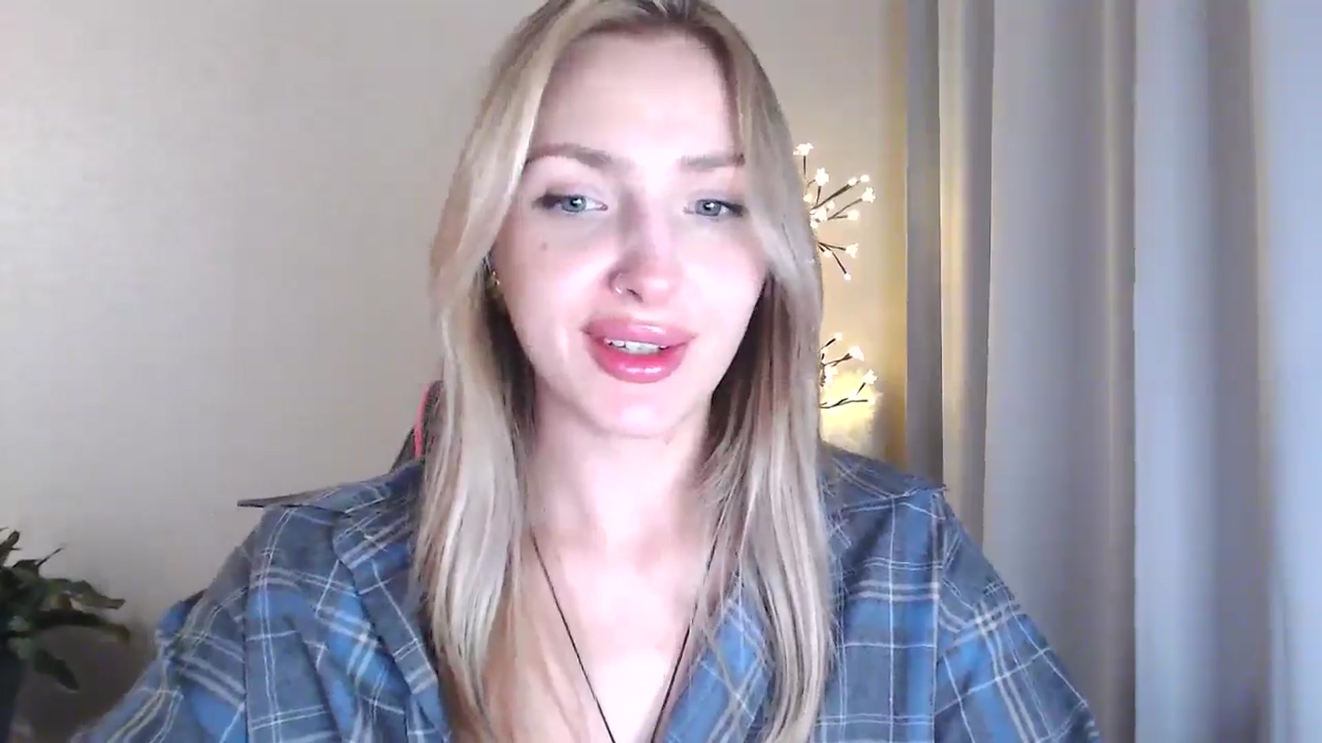 Gallery image thumbnail from Baby__Blue's myfreecams stream on, 08/08/2025, 20:59 image 3 of 20