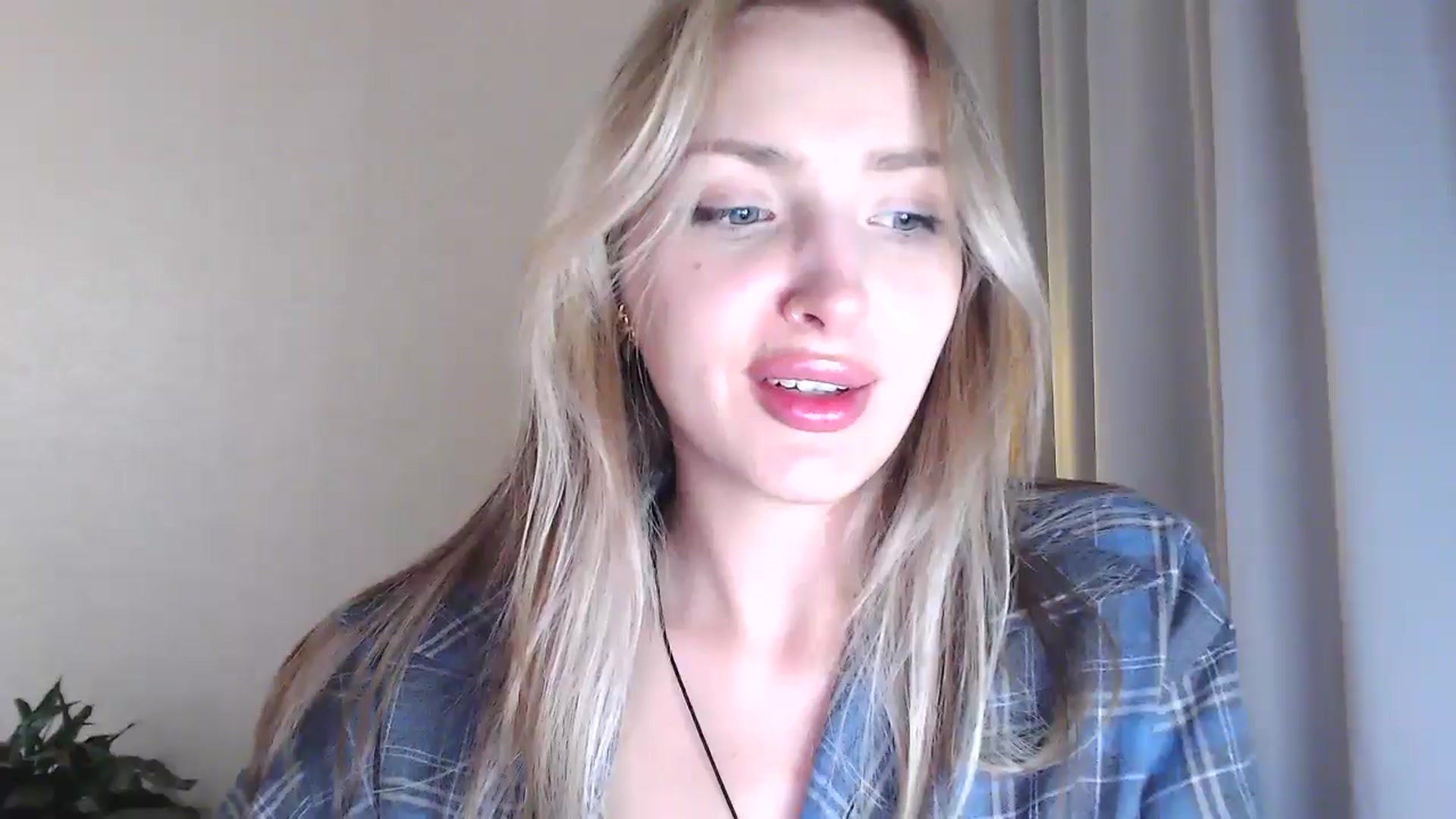 Gallery image thumbnail from Baby__Blue's myfreecams stream on, 08/08/2025, 20:59 image 12 of 20