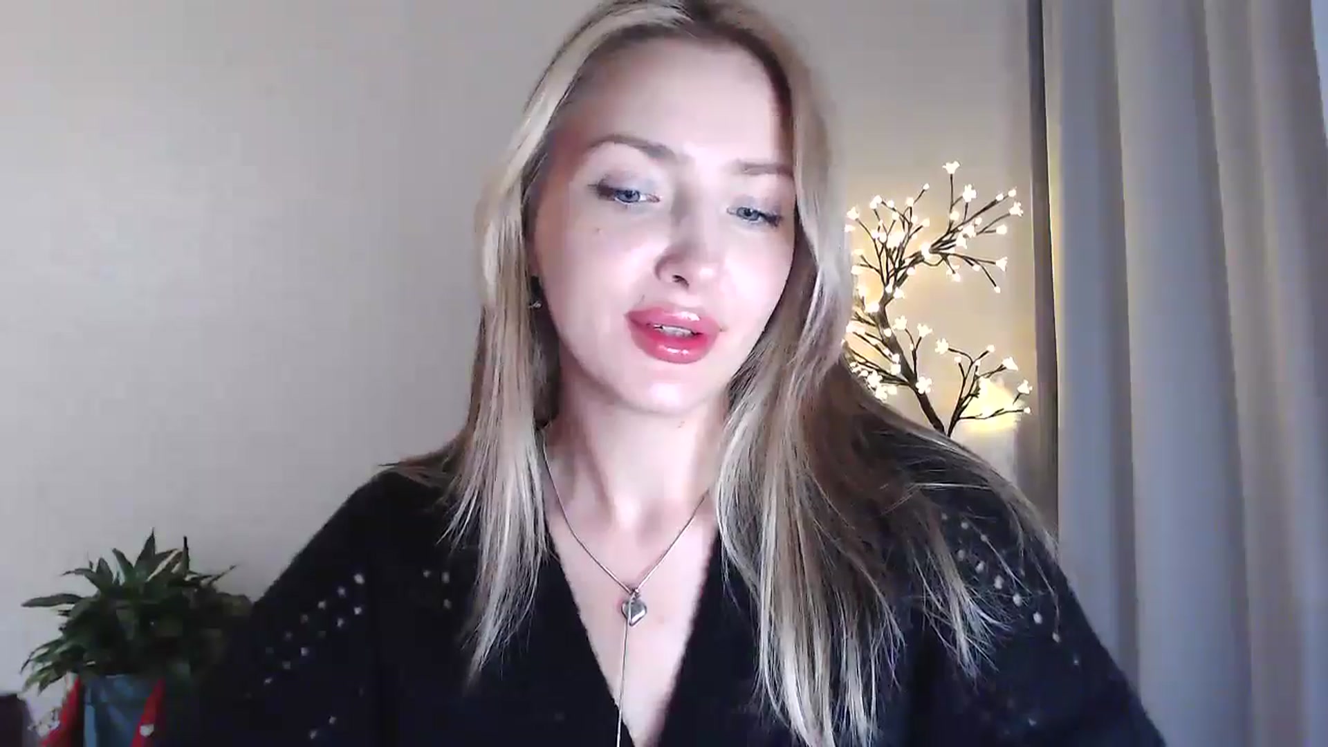 Gallery image thumbnail from Baby__Blue's myfreecams stream on, 08/09/2025, 14:59 image 18 of 20