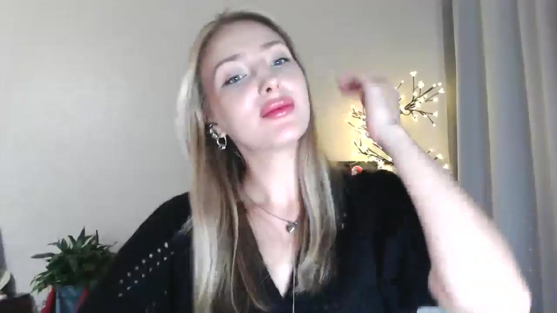 Gallery image thumbnail from Baby__Blue's myfreecams stream on, 08/09/2025, 14:59 image 3 of 20