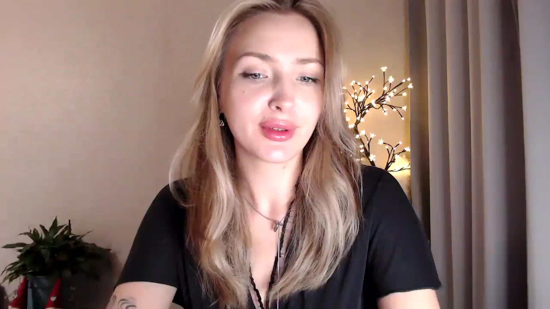Gallery image thumbnail from Baby__Blue's myfreecams stream on, 08/09/2025, 21:08 image 4 of 20