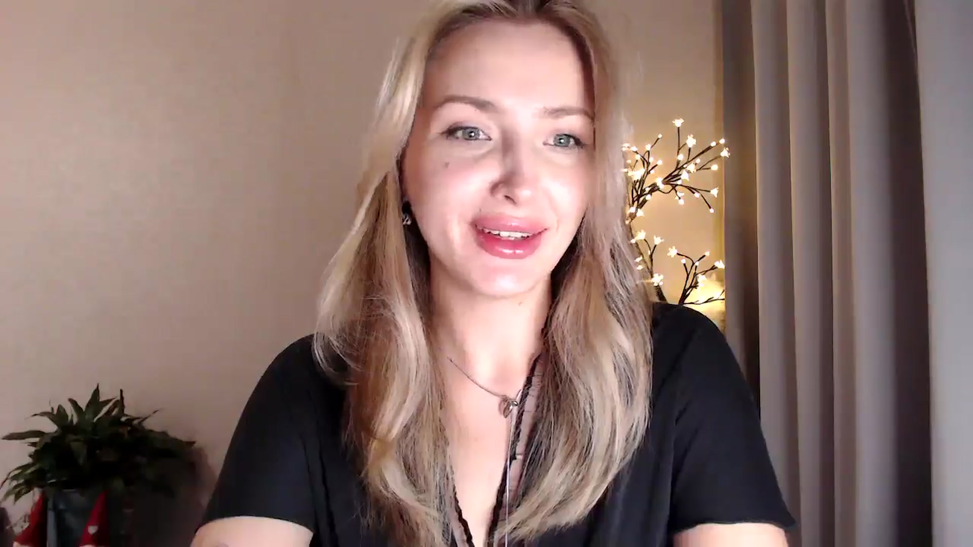 Gallery image thumbnail from Baby__Blue's myfreecams stream on, 08/09/2025, 21:08 image 7 of 20
