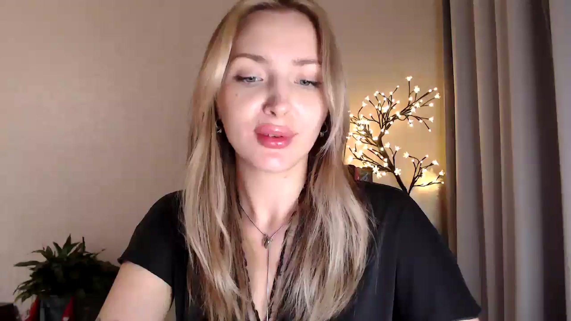Gallery image thumbnail from Baby__Blue's myfreecams stream on, 08/09/2025, 22:32 image 5 of 20