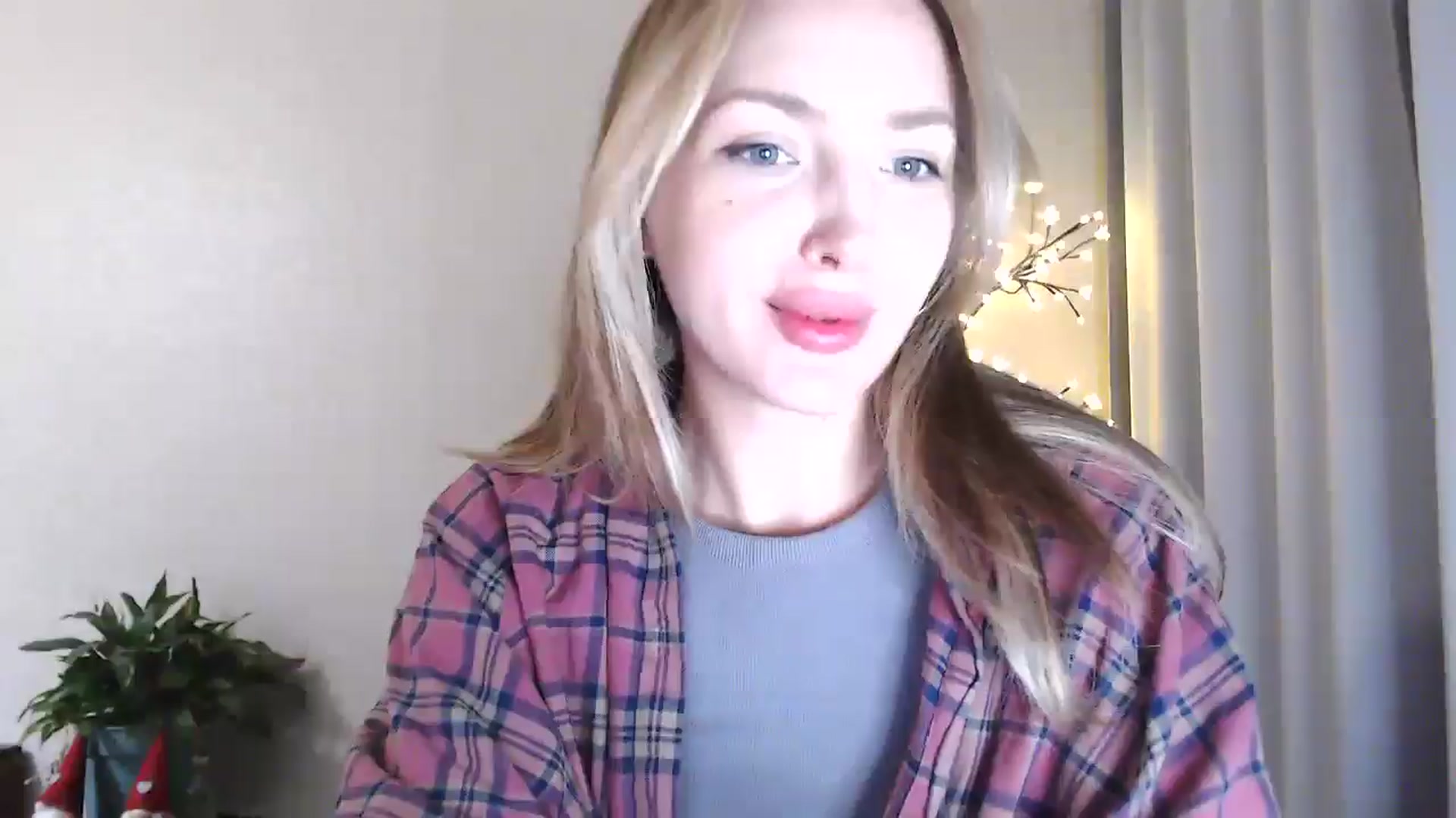 Gallery image thumbnail from Baby__Blue's myfreecams stream on, 08/11/2025, 21:35 image 10 of 20