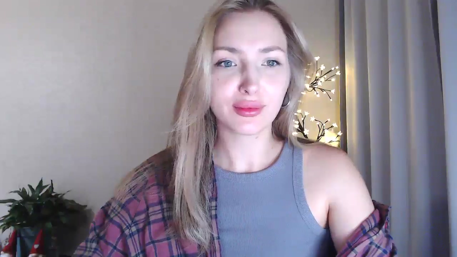Gallery image thumbnail from Baby__Blue's myfreecams stream on, 08/11/2025, 21:35 image 13 of 20