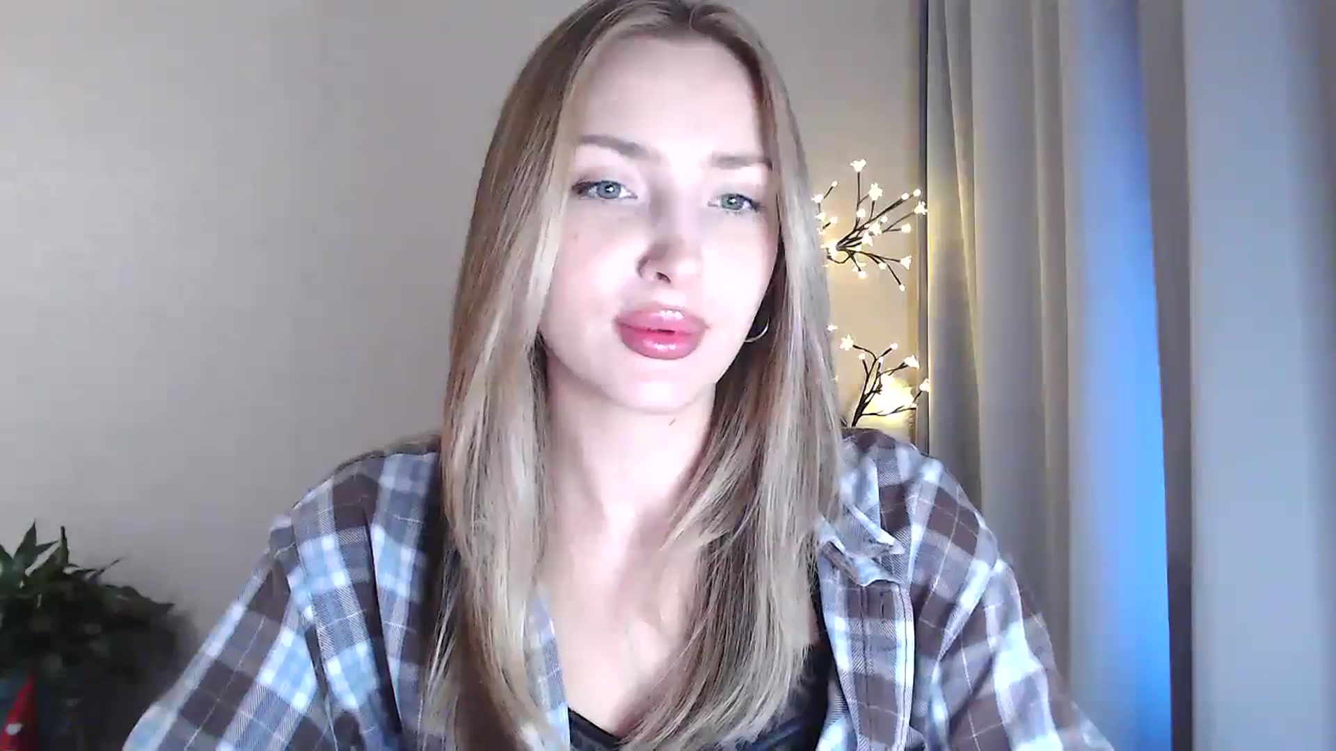 Gallery image thumbnail from Baby__Blue's myfreecams stream on, 08/12/2025, 16:11 image 20 of 20