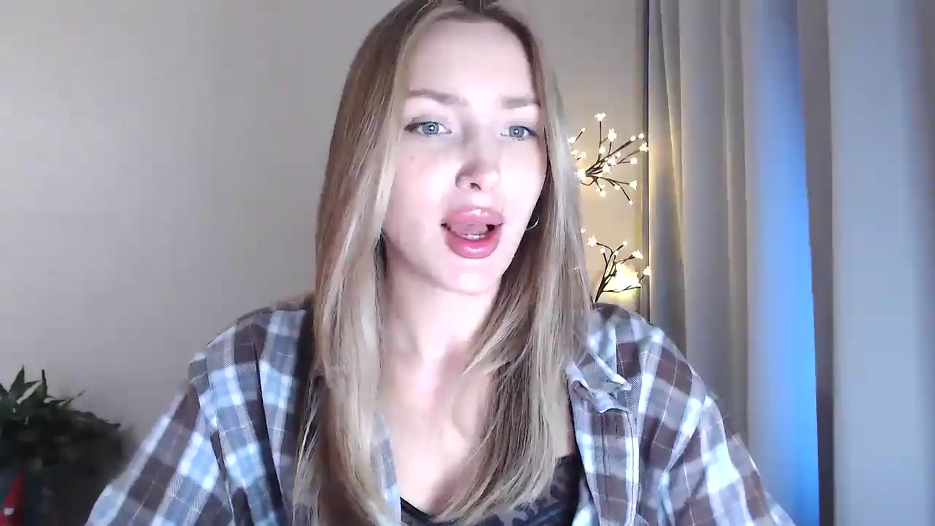 Gallery image thumbnail from Baby__Blue's myfreecams stream on, 08/12/2025, 16:11 image 19 of 20
