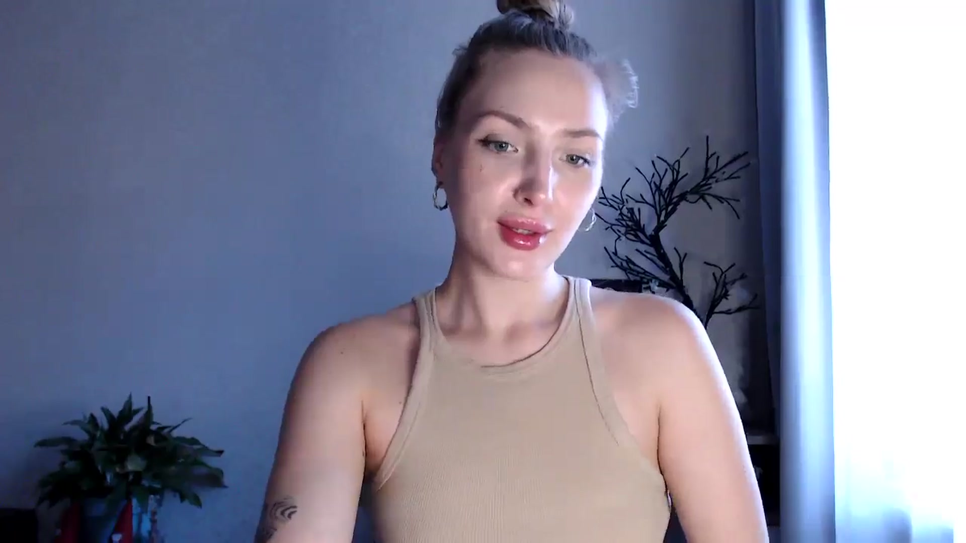 Gallery image thumbnail from Baby__Blue's myfreecams stream on, 08/13/2025, 16:01 image 6 of 20