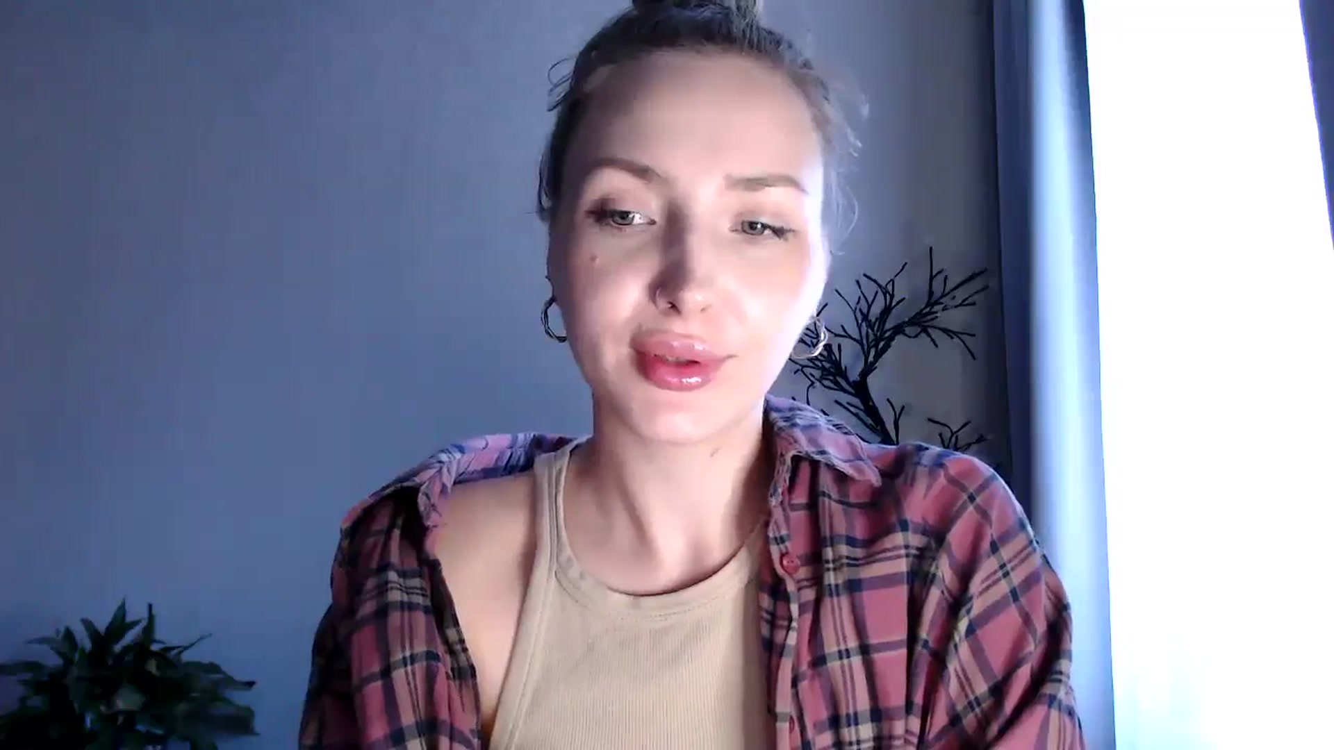 Gallery image thumbnail from Baby__Blue's myfreecams stream on, 08/13/2025, 16:01 image 13 of 20