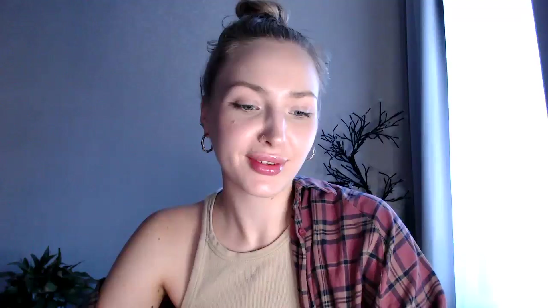 Gallery image thumbnail from Baby__Blue's myfreecams stream on, 08/13/2025, 16:01 image 14 of 20