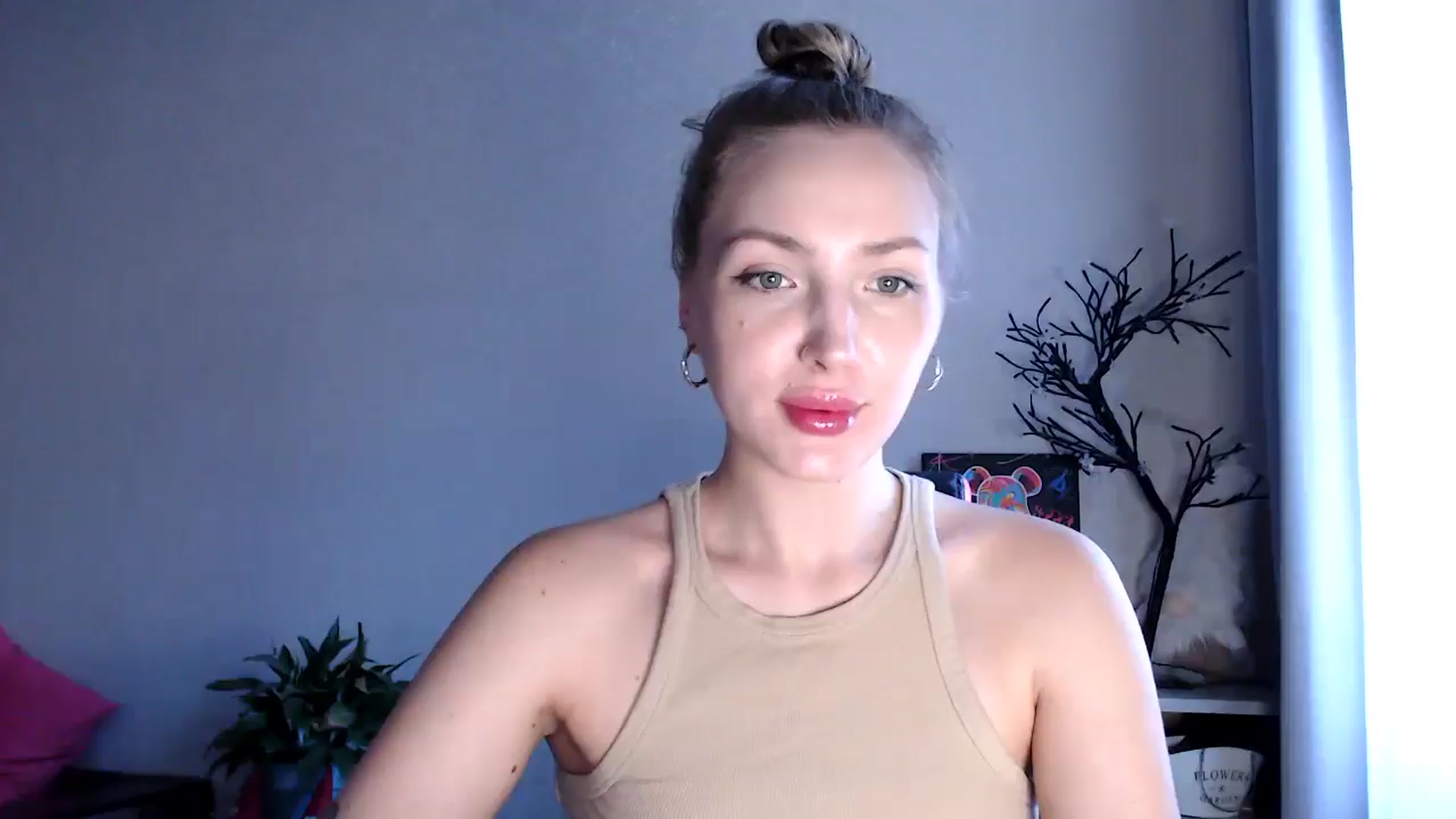 Gallery image thumbnail from Baby__Blue's myfreecams stream on, 08/13/2025, 16:01 image 1 of 20