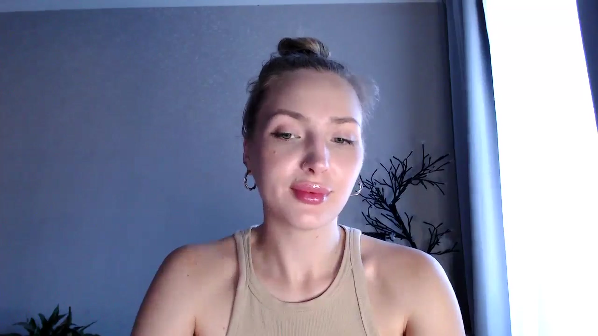 Gallery image thumbnail from Baby__Blue's myfreecams stream on, 08/13/2025, 16:01 image 8 of 20