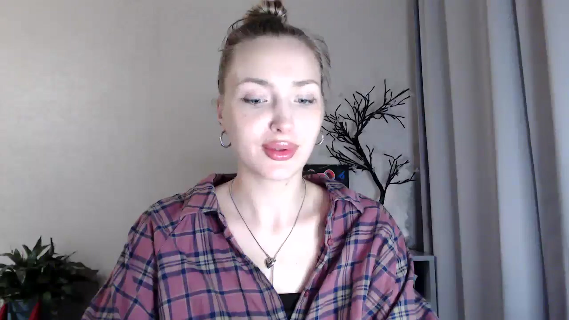 Gallery image thumbnail from Baby__Blue's myfreecams stream on, 08/13/2025, 21:20 image 8 of 20