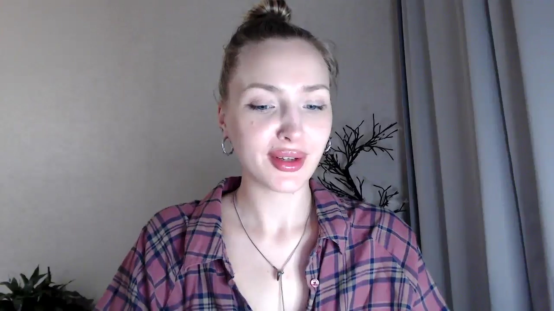 Gallery image thumbnail from Baby__Blue's myfreecams stream on, 08/13/2025, 21:20 image 5 of 20