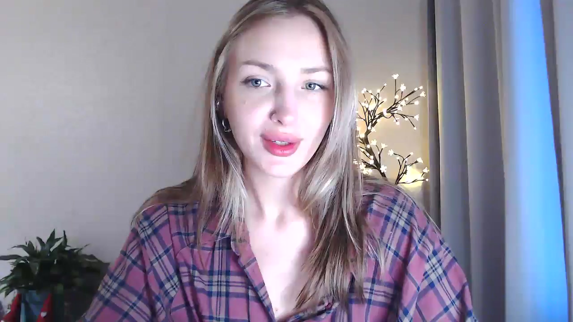 Gallery image thumbnail from Baby__Blue's myfreecams stream on, 08/14/2025, 15:29 image 19 of 20