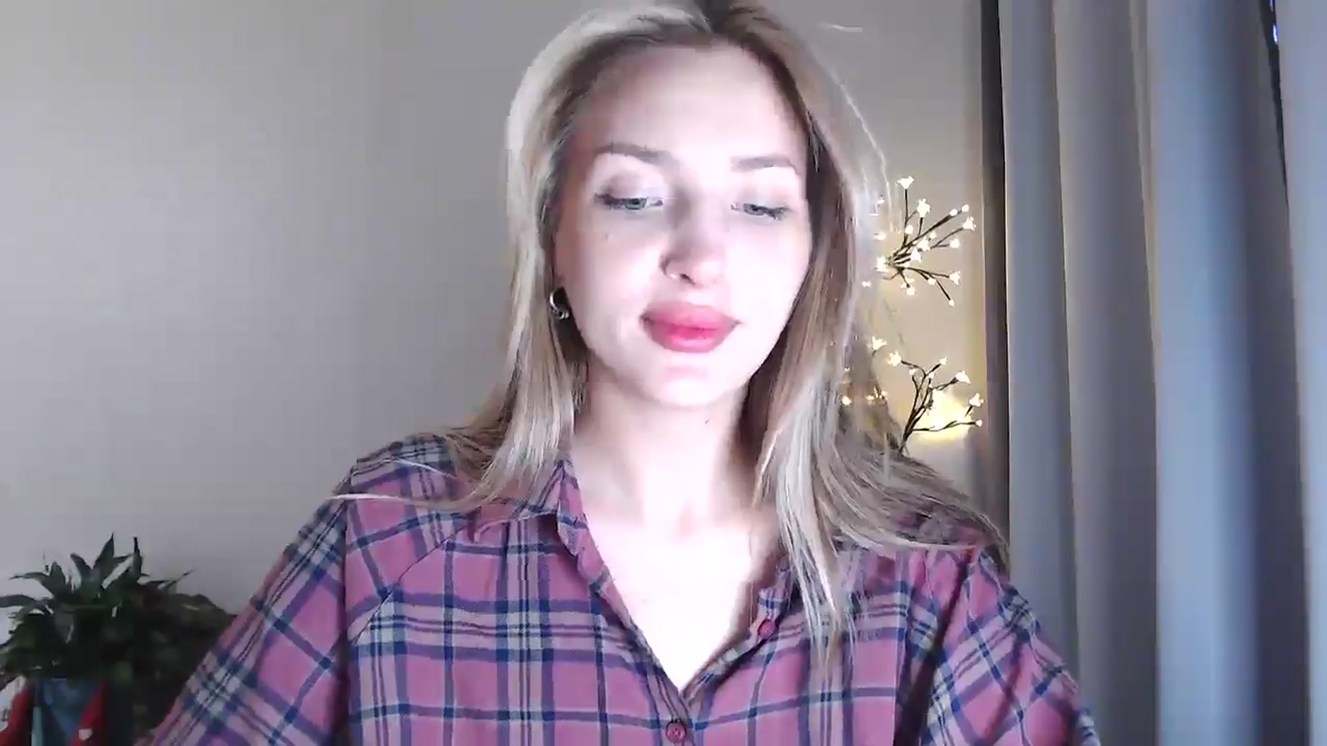 Gallery image thumbnail from Baby__Blue's myfreecams stream on, 08/14/2025, 15:29 image 2 of 20